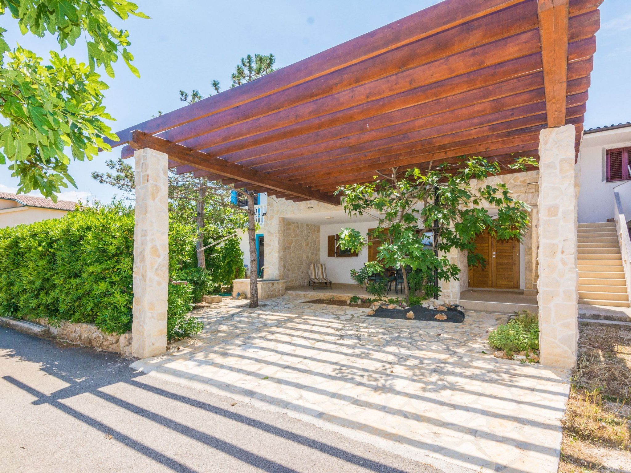 Apartment Malcic 2-Image-tags.info