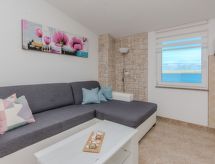 Appartement Tukara 3: Fijn verblijf op 70 meter van zee in Vir - thumbnail 3