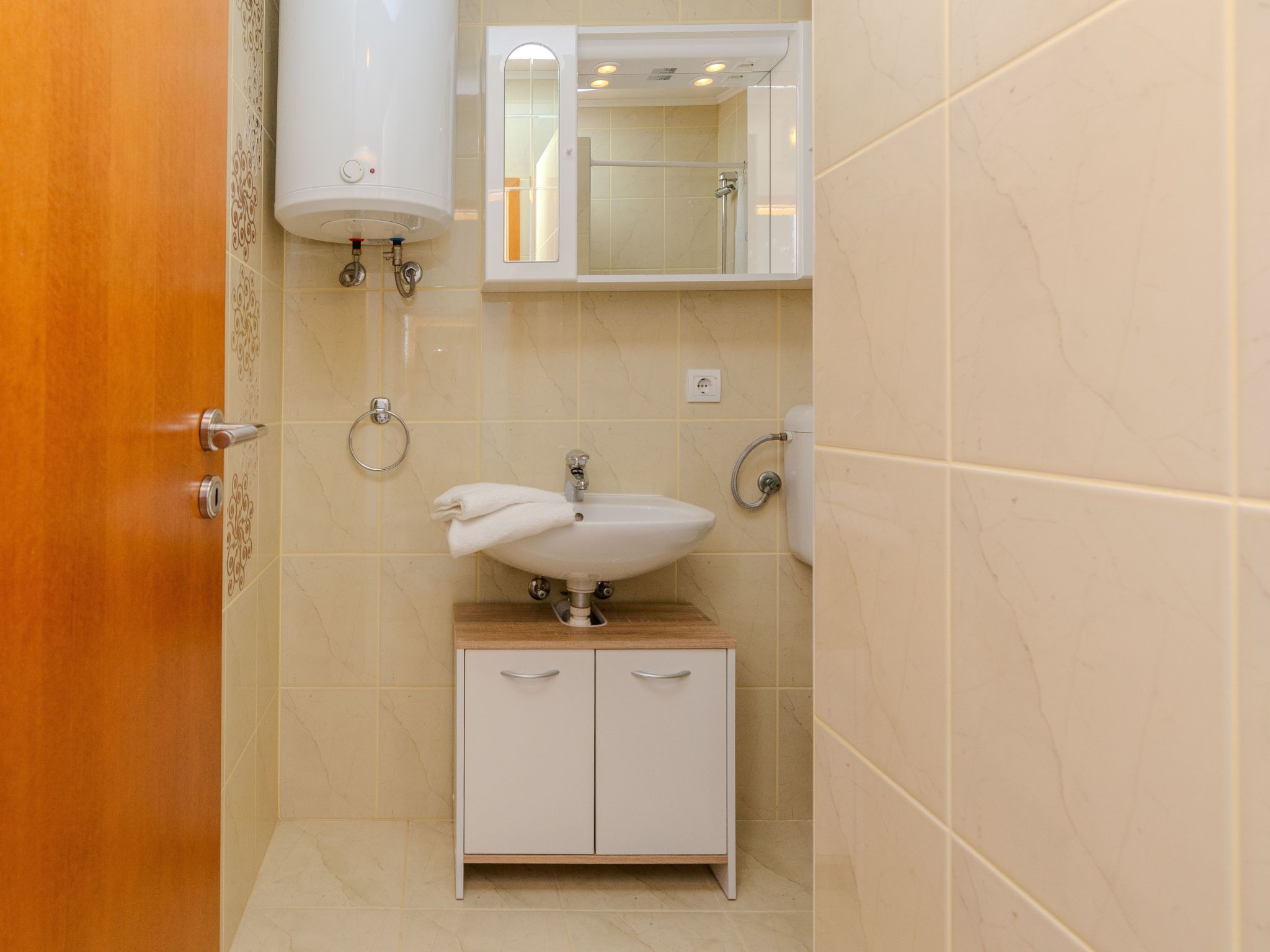 Apartment Tukara 3-Image-tags.info