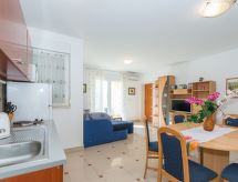Apartment Partelj 6