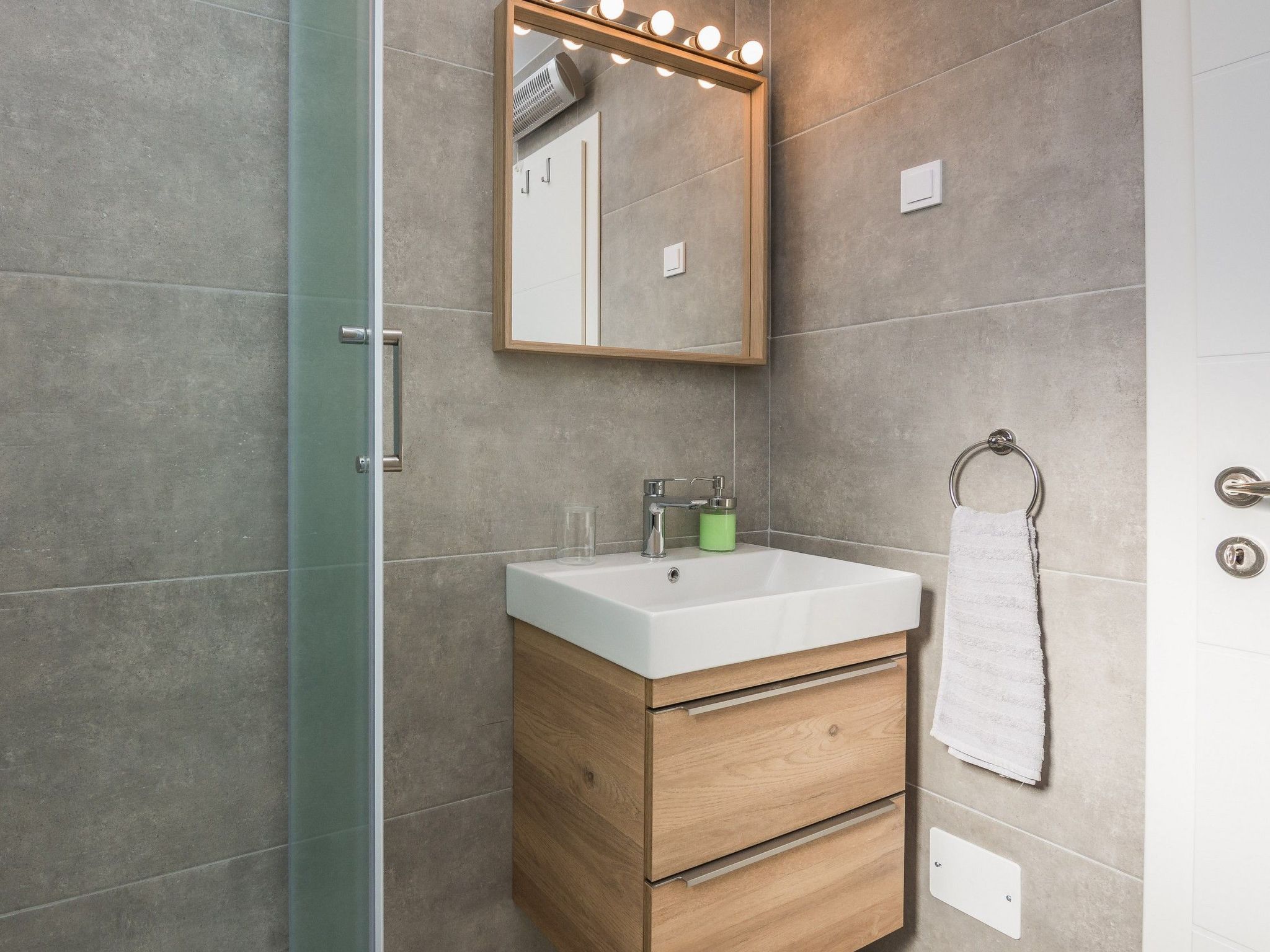 Apartment Pejakovic 1-Image-tags.info