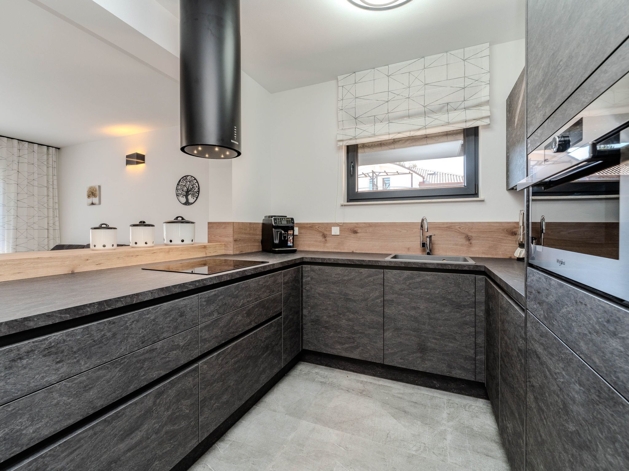 Apartment Royal 2-Image-tags.info