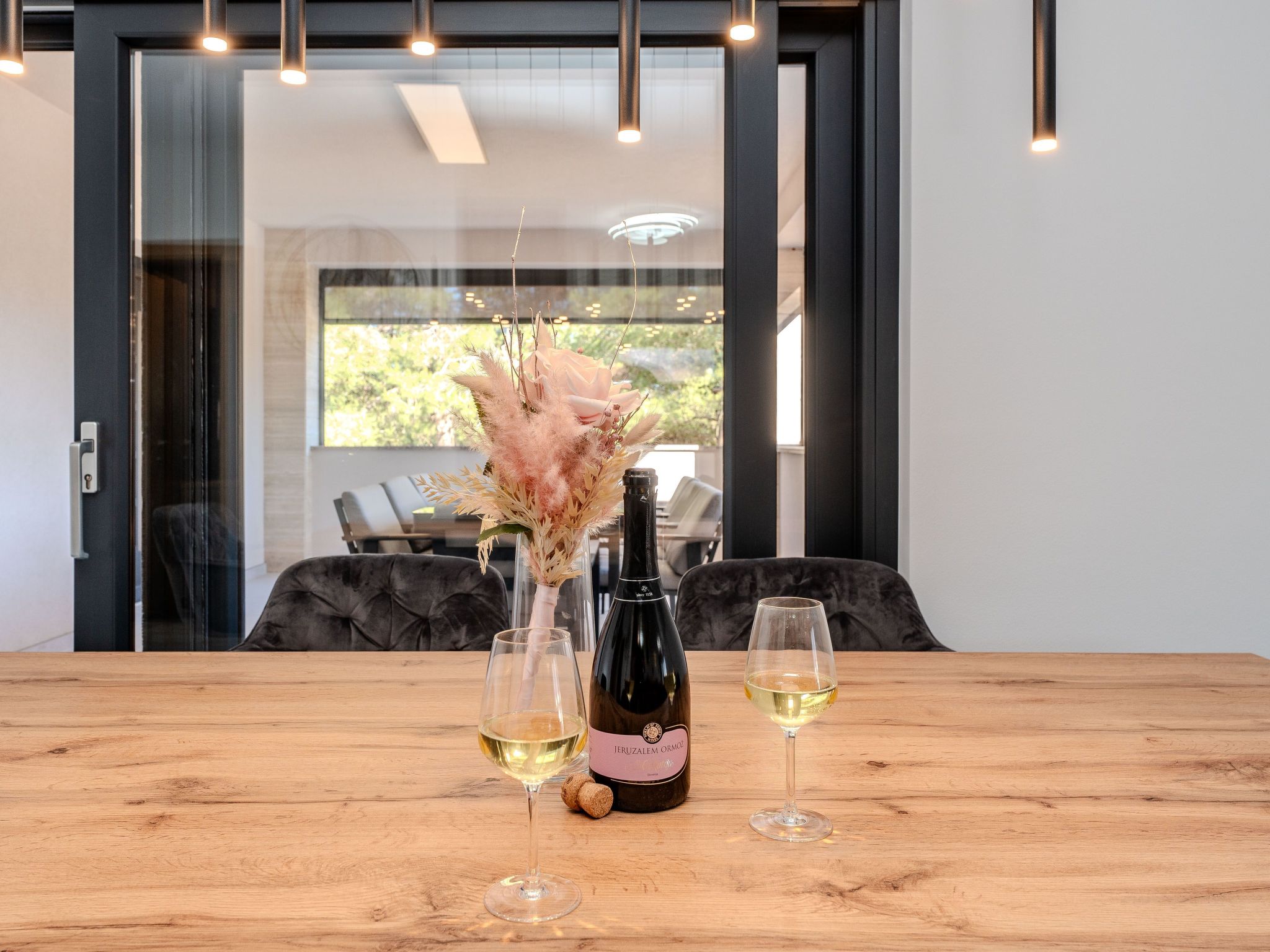 Apartment Royal 2-Image-tags.info