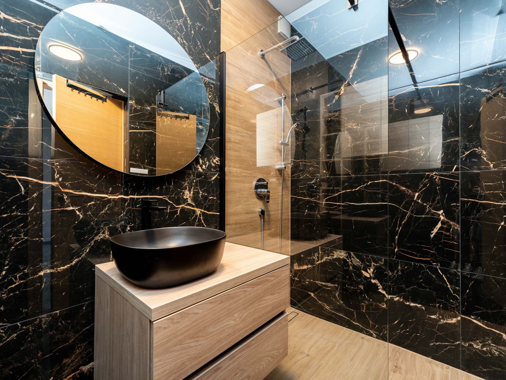 Apartment Royal 2-Image-tags.info