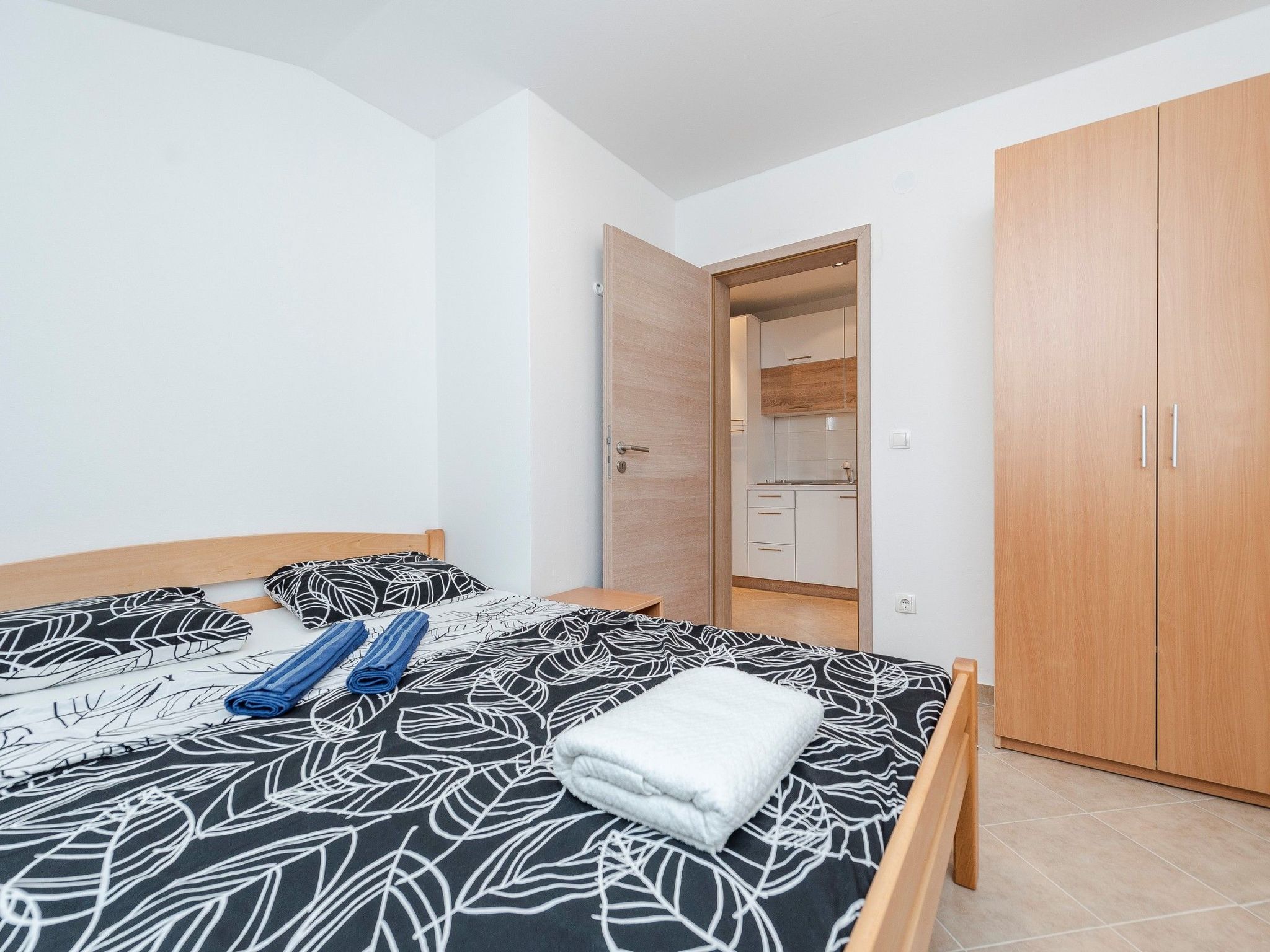 Apartment Simic 2-Image-tags.info