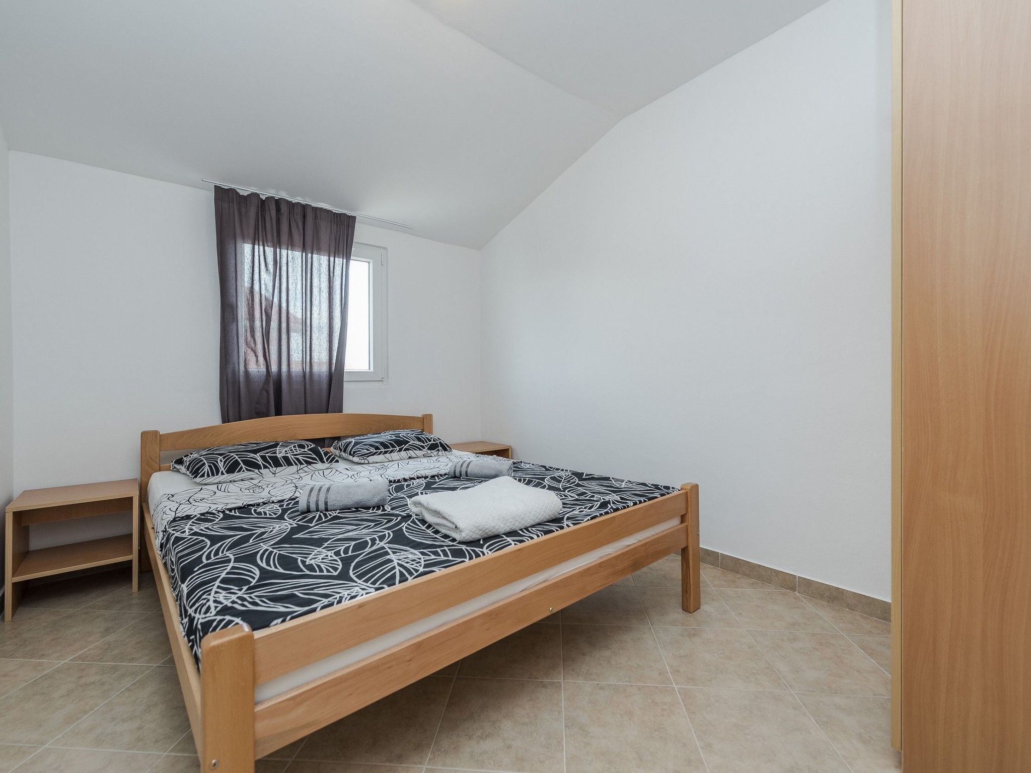 Apartment Simic 6-Image-tags.info