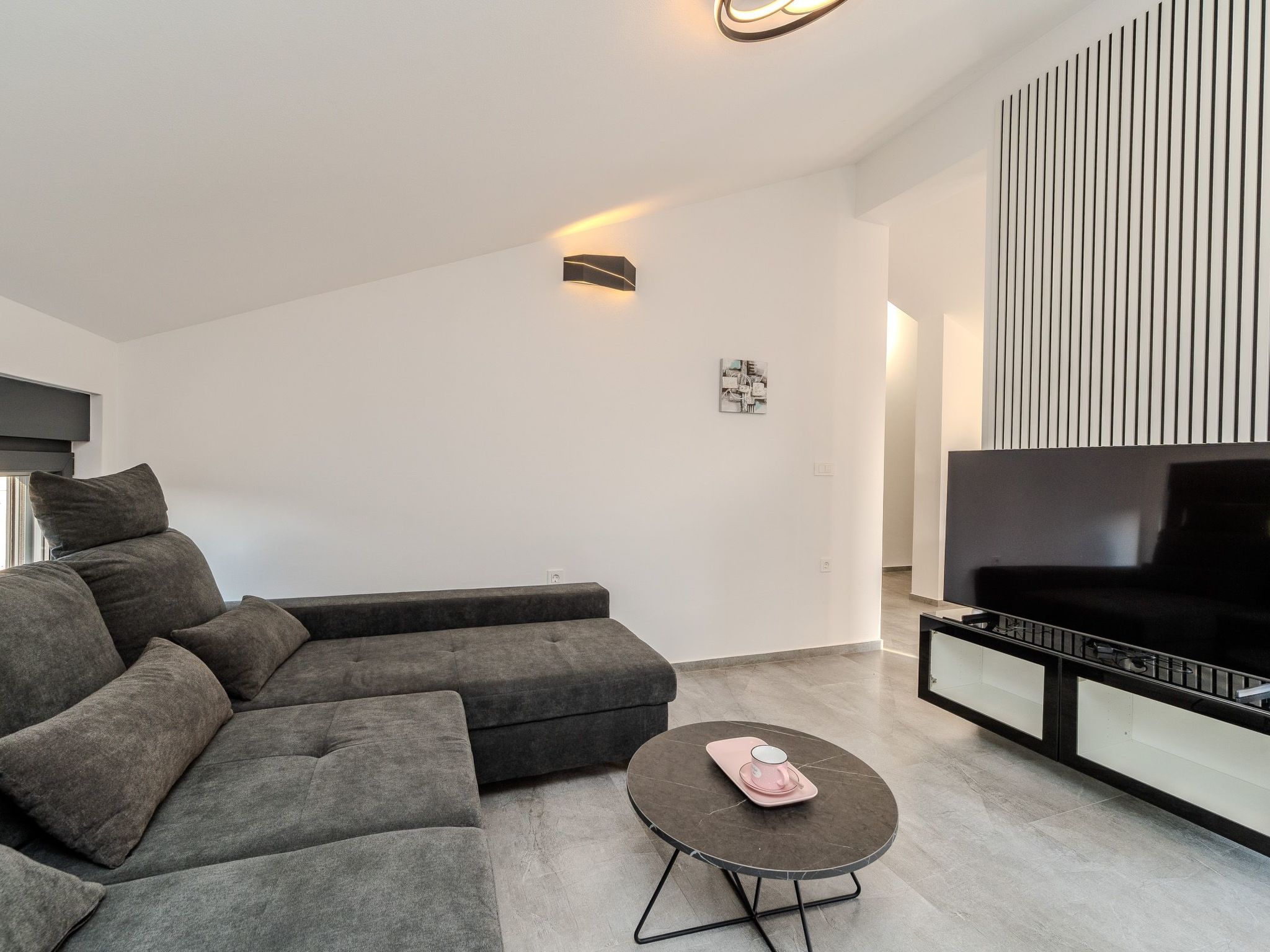 Apartment Royal 3-Image-tags.info