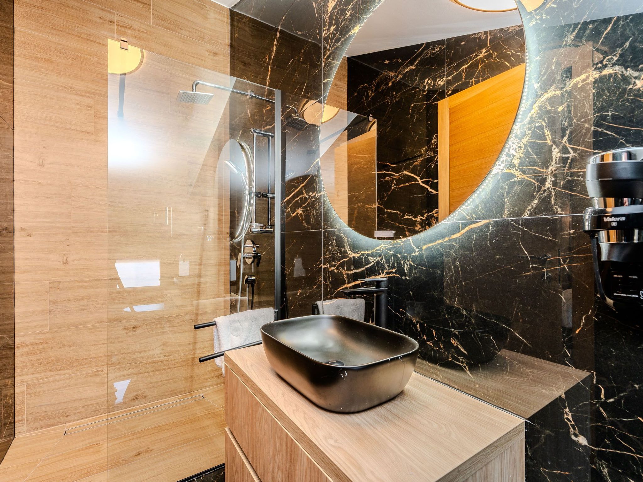 Apartment Royal 3-Image-tags.info