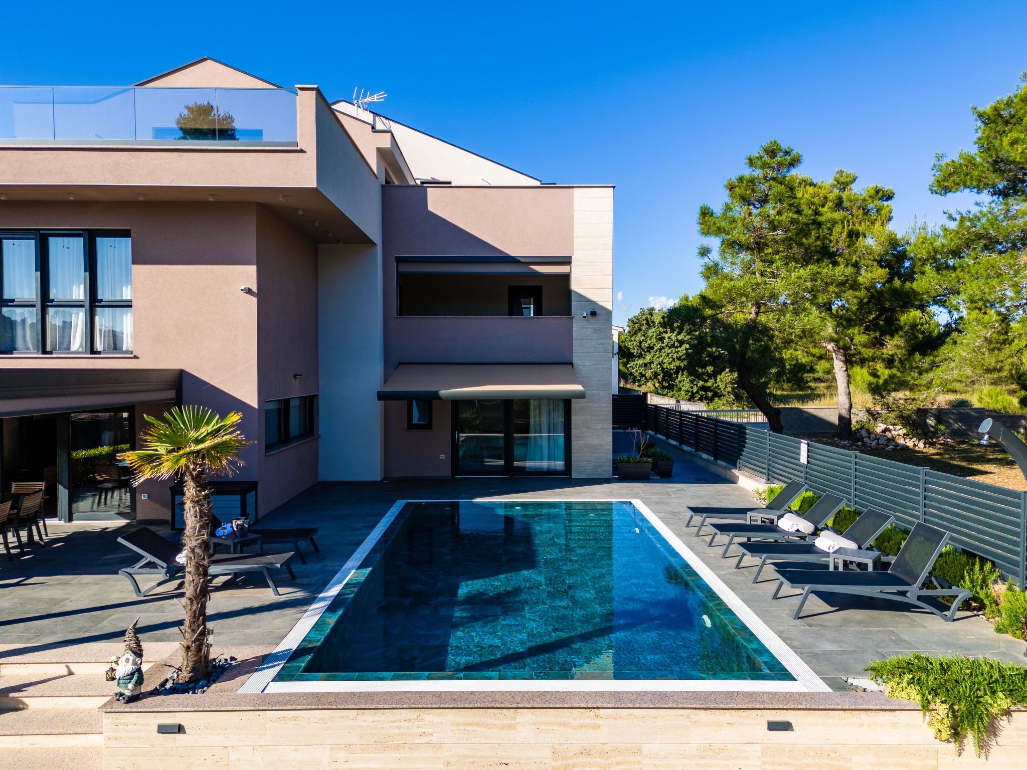 Apartment Royal 3-Image-tags.info