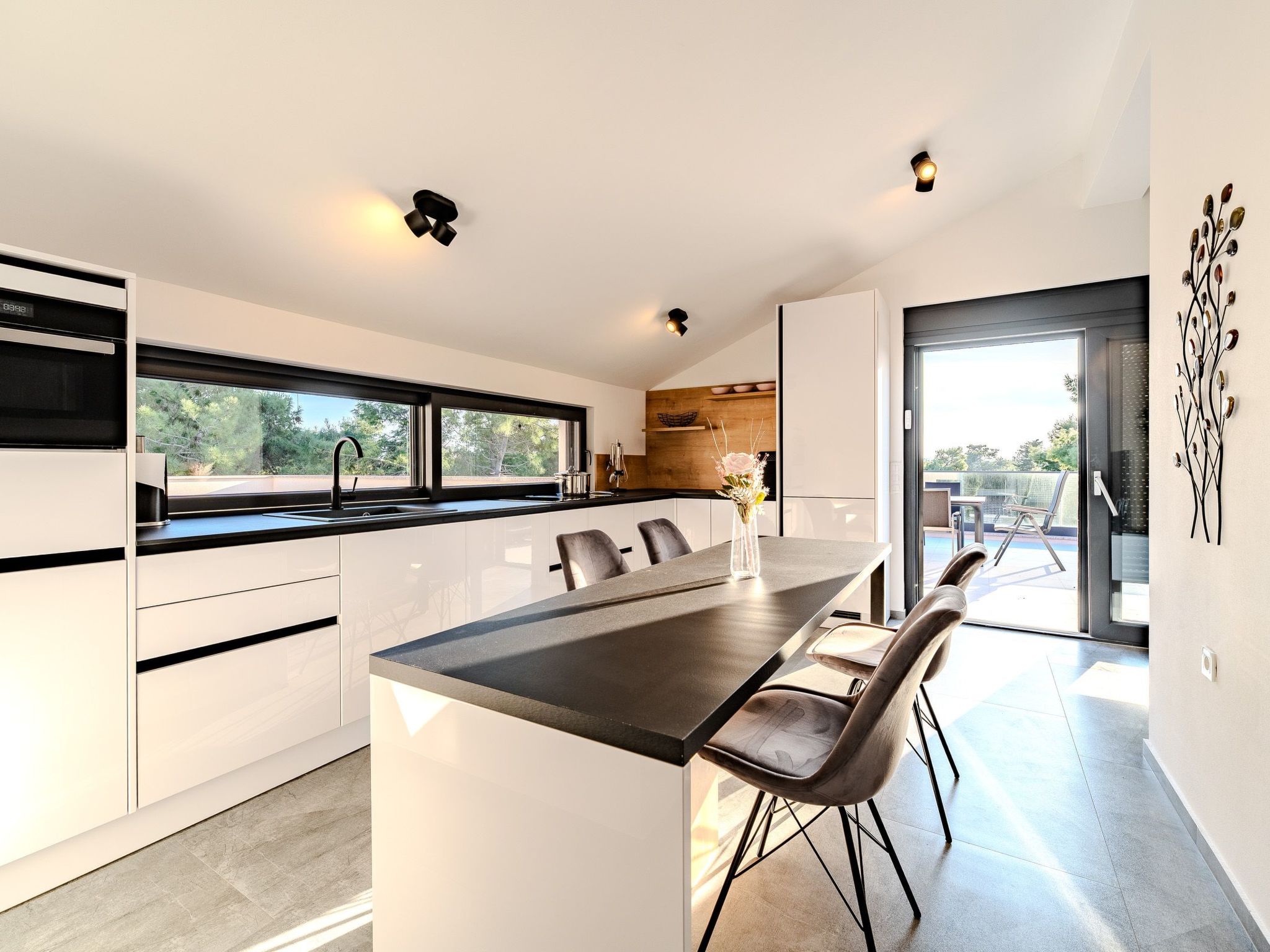 Apartment Royal 3-Image-tags.info