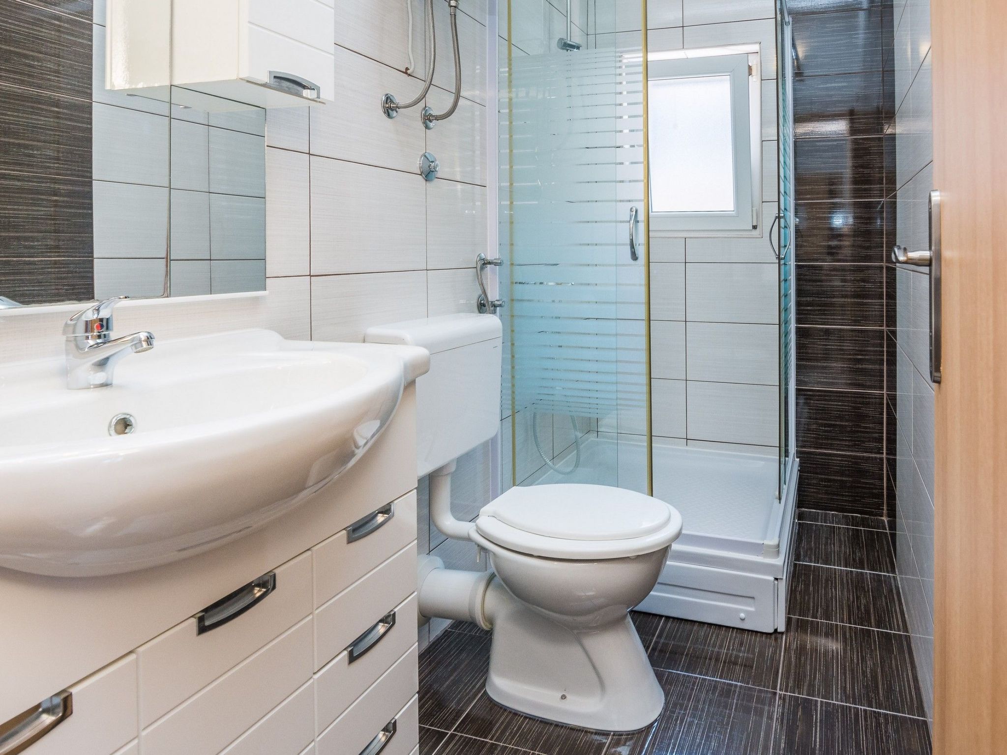 Apartment Galic 3-Image-tags.info