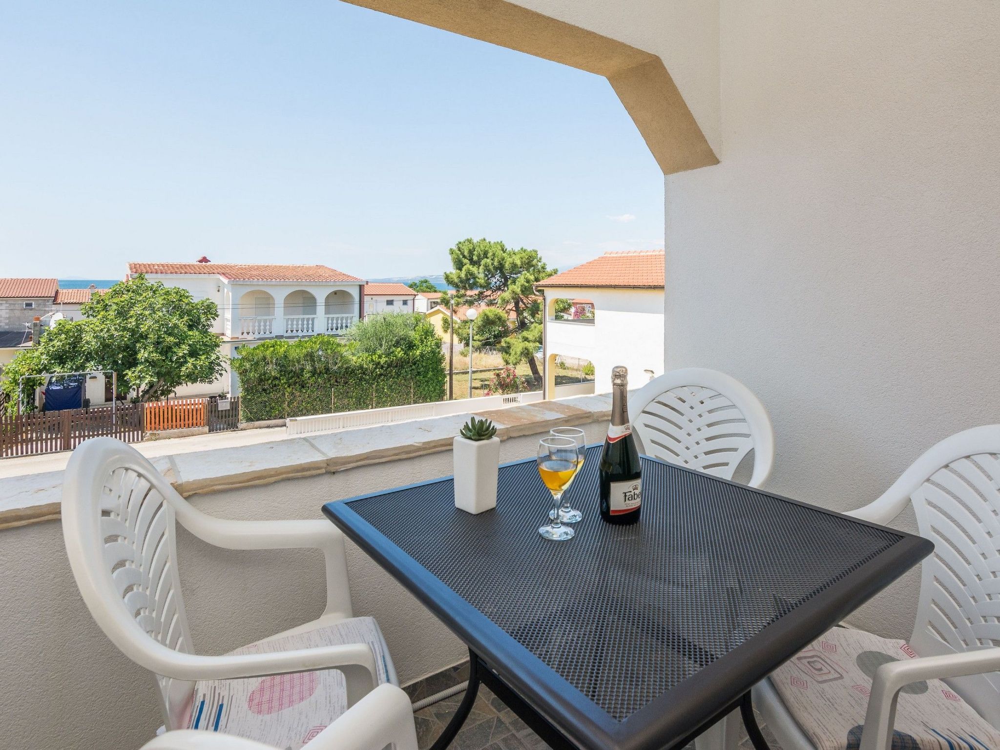 Apartment Galic 3-Image-tags.info