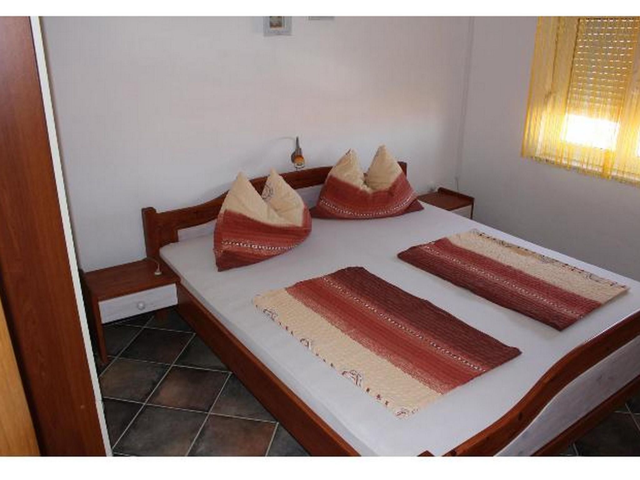 Apartment Pranic 3-Image-tags.info