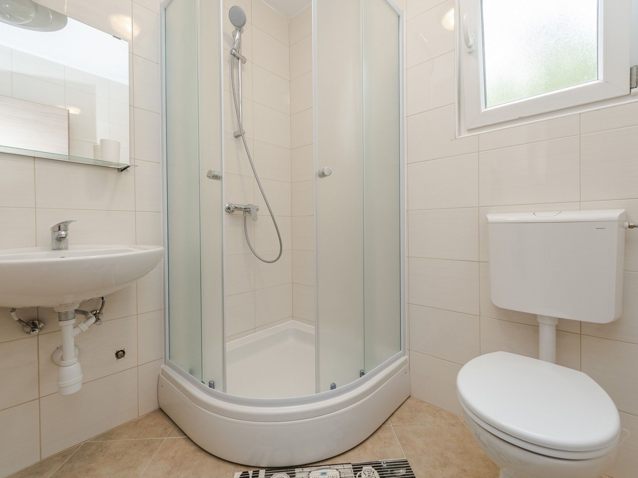 Apartment Simic 5-Image-tags.info