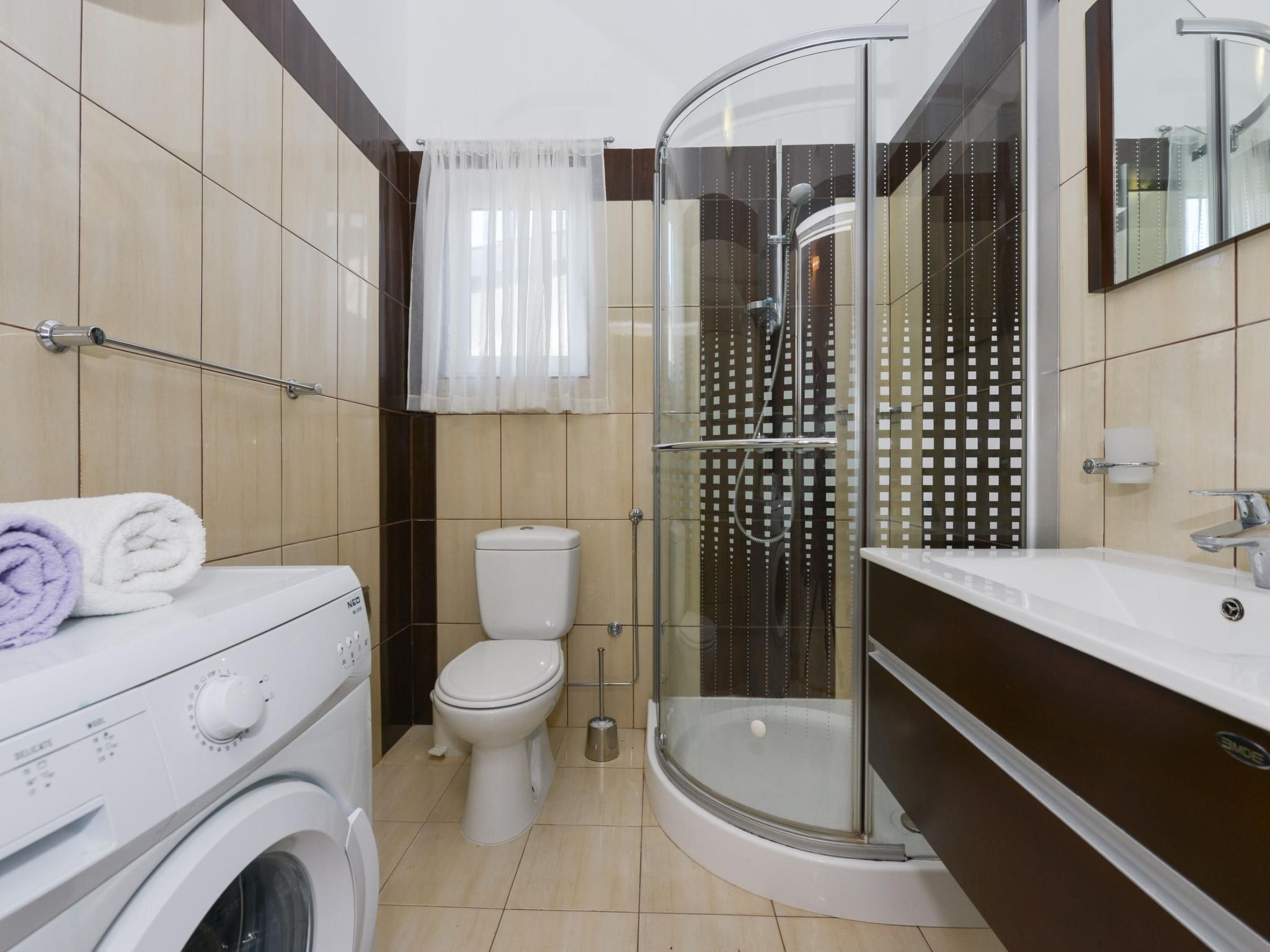 Mit Terrassen am Wald-Image-tags.info