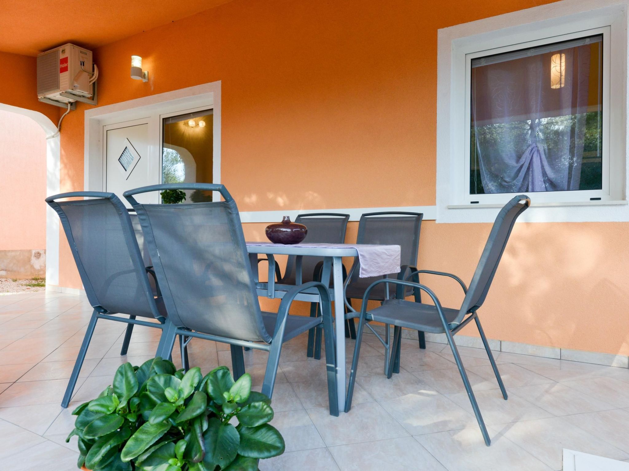 Mit Terrassen am Wald-Image-tags.info