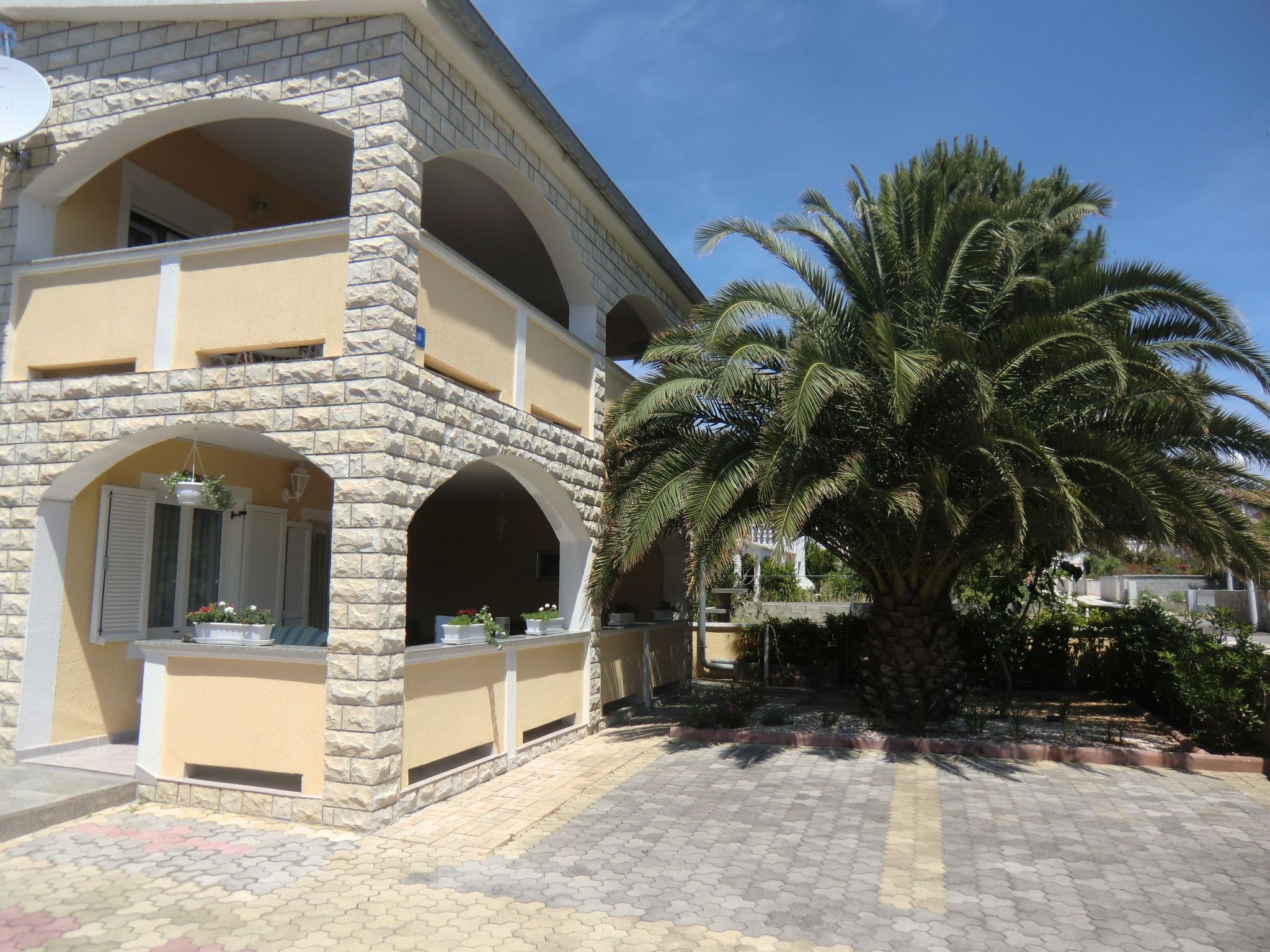 Haus Evita - Traumhafte Ferien Apartment in Vir