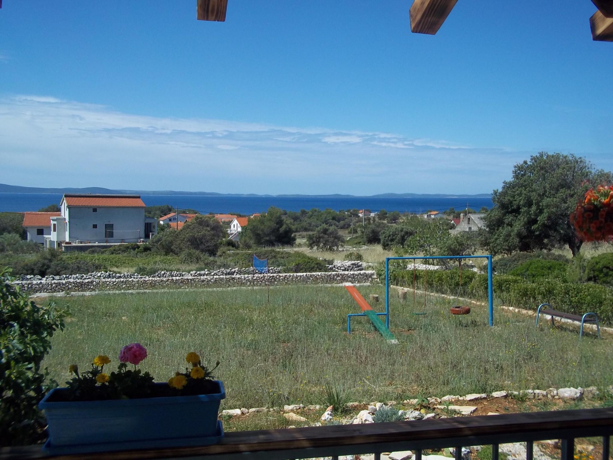 In Vir mit Terrasse und Garten-Binnen