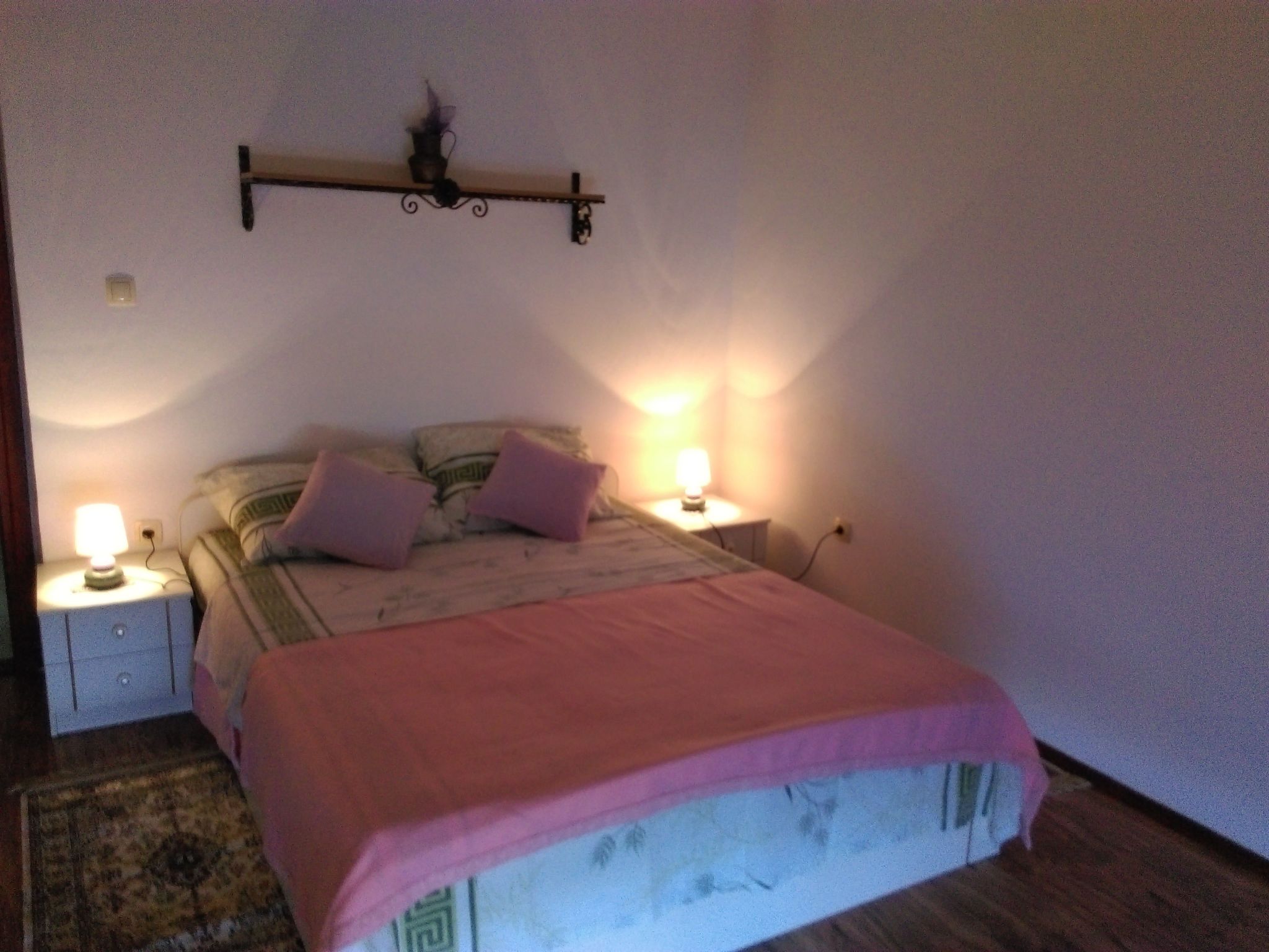 In Vir mit Terrasse und Garten-Binnen