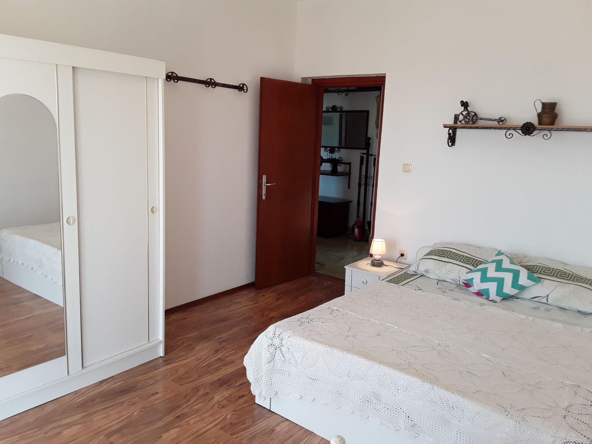 In Vir mit Terrasse und Garten-Binnen