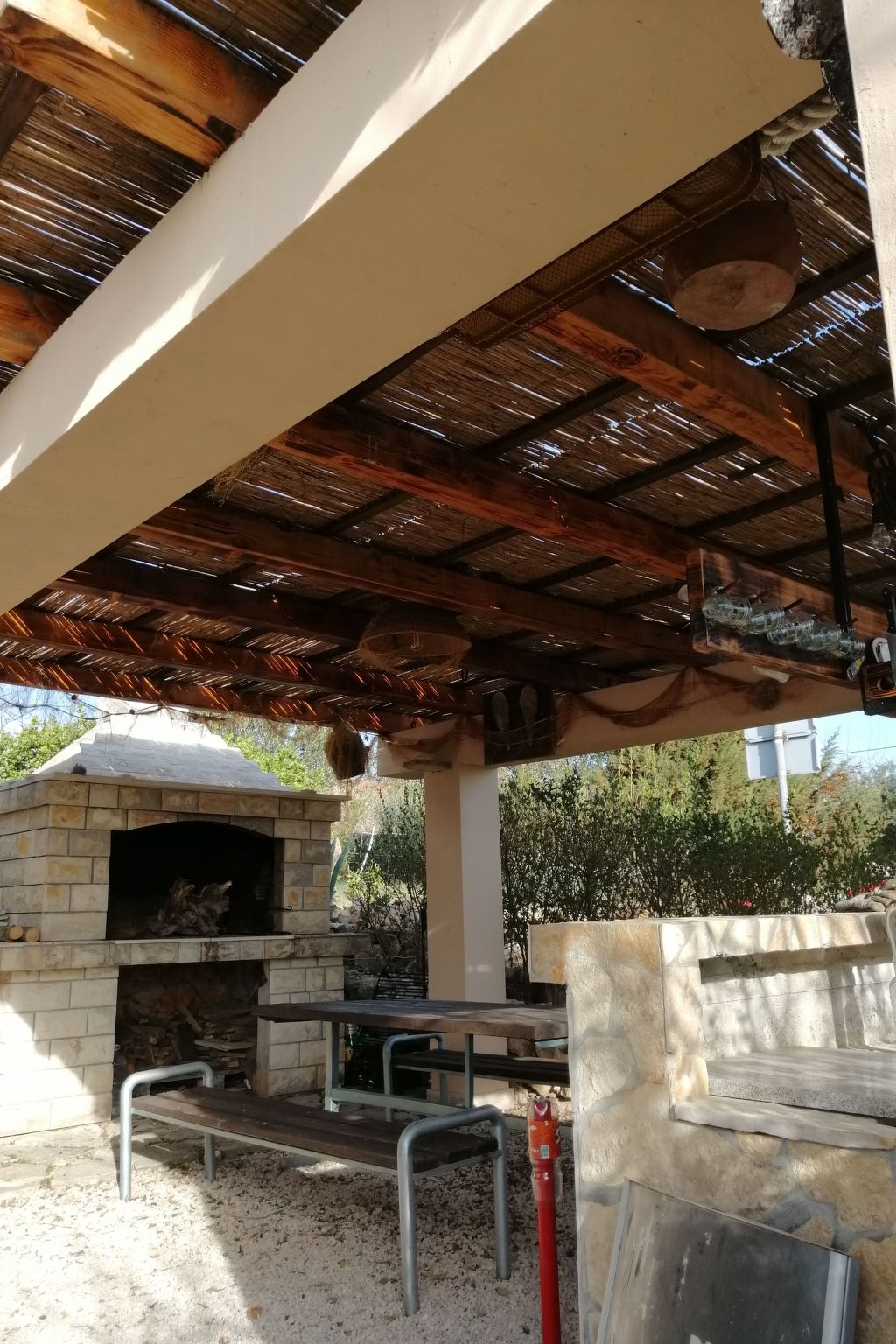 In Vir mit Terrasse und Garten-Binnen