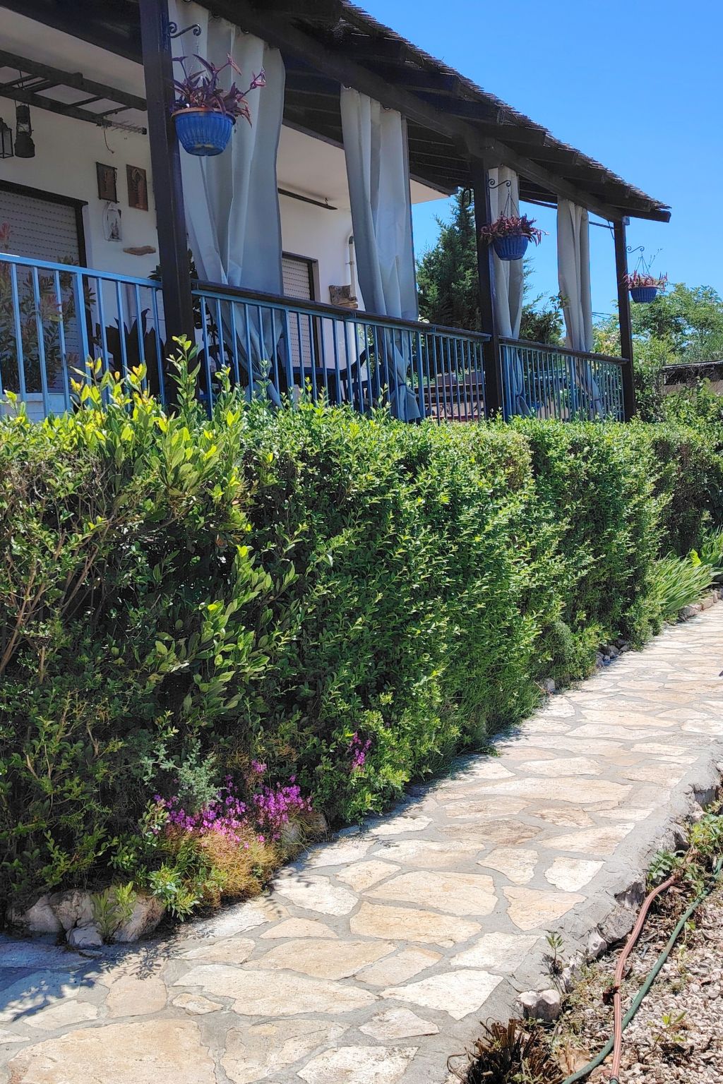 In Vir mit Terrasse und Garten-Binnen