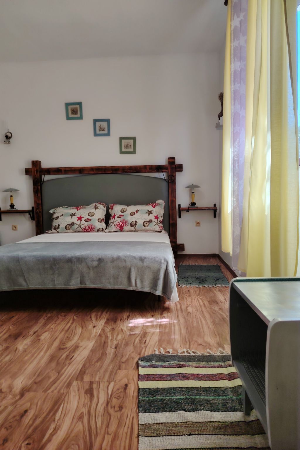 In Vir mit Terrasse und Garten-Binnen