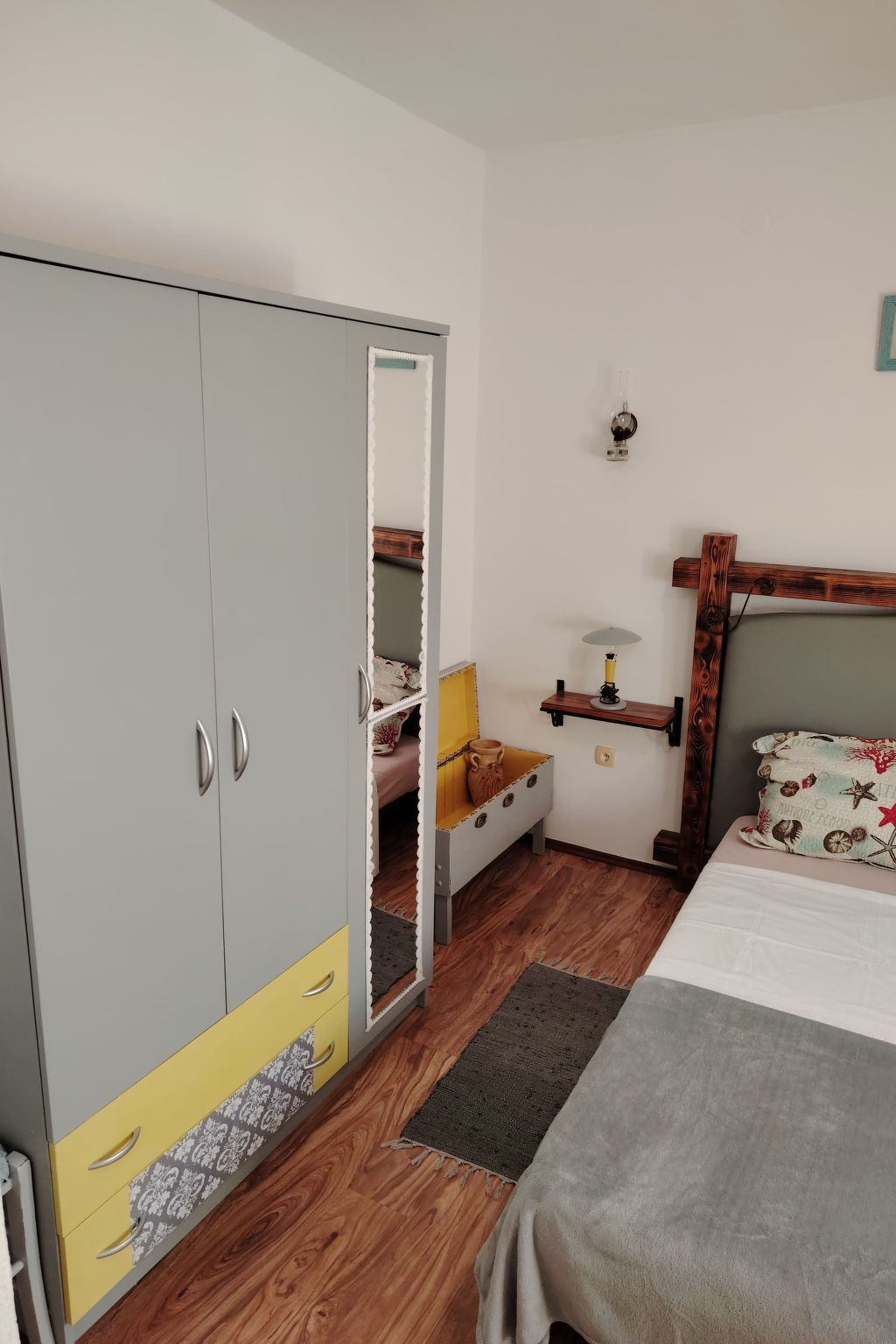 In Vir mit Terrasse und Garten-Binnen