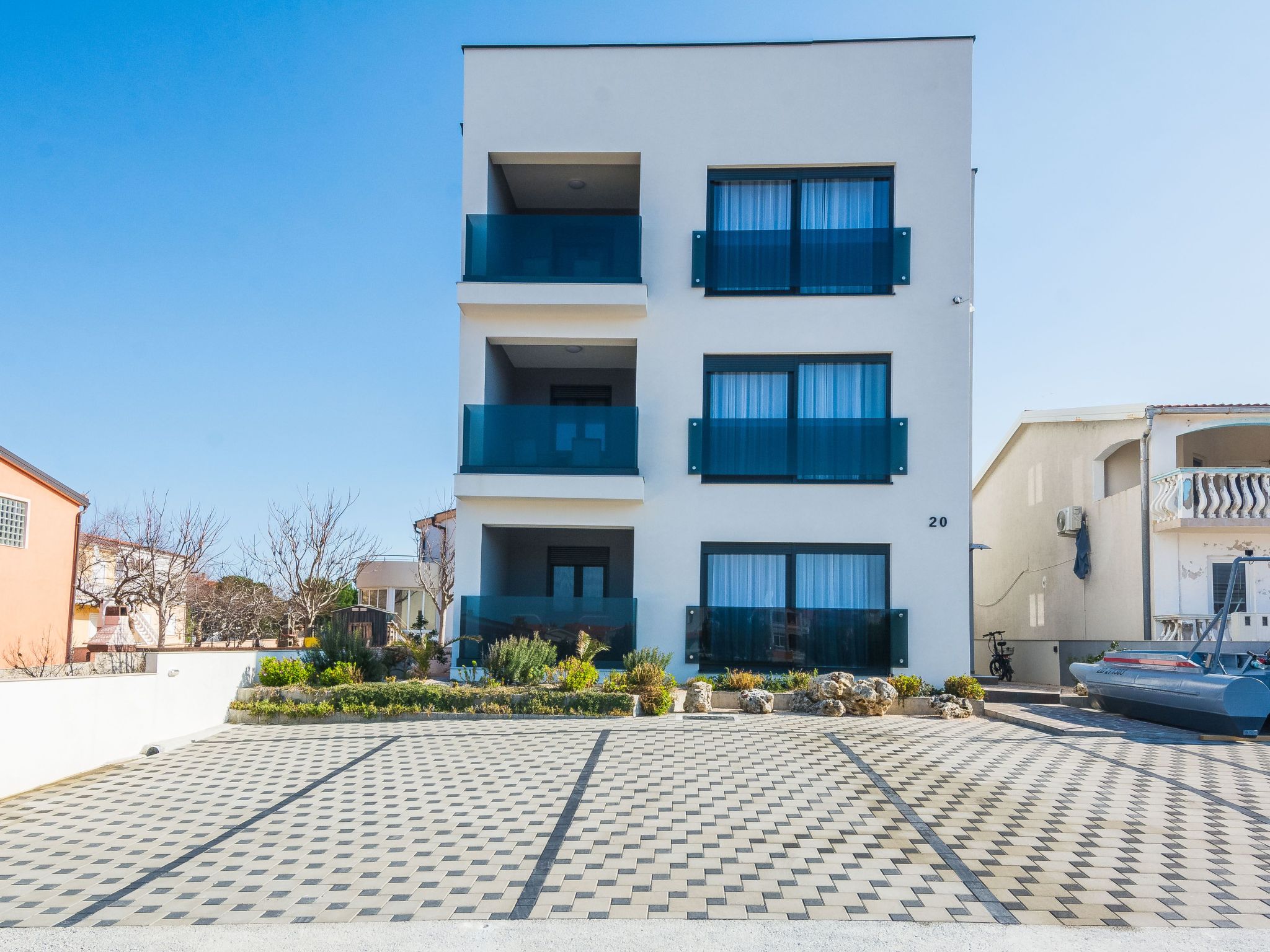 Photo of Wohnung mit Meerblick Glamour Vir - Agentur TA Leut