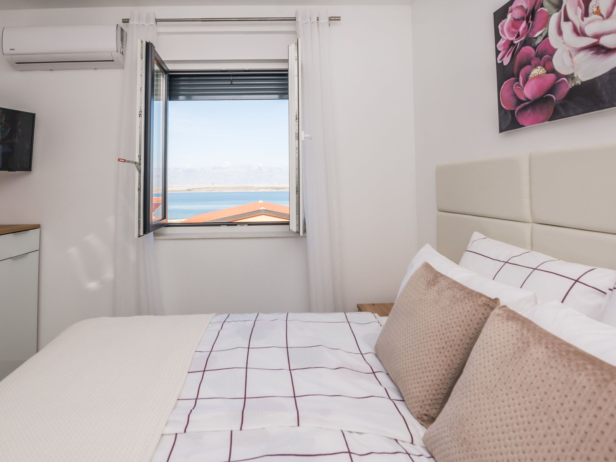 Photo of Wohnung mit Meerblick Glamour Vir - Agentur TA Leut