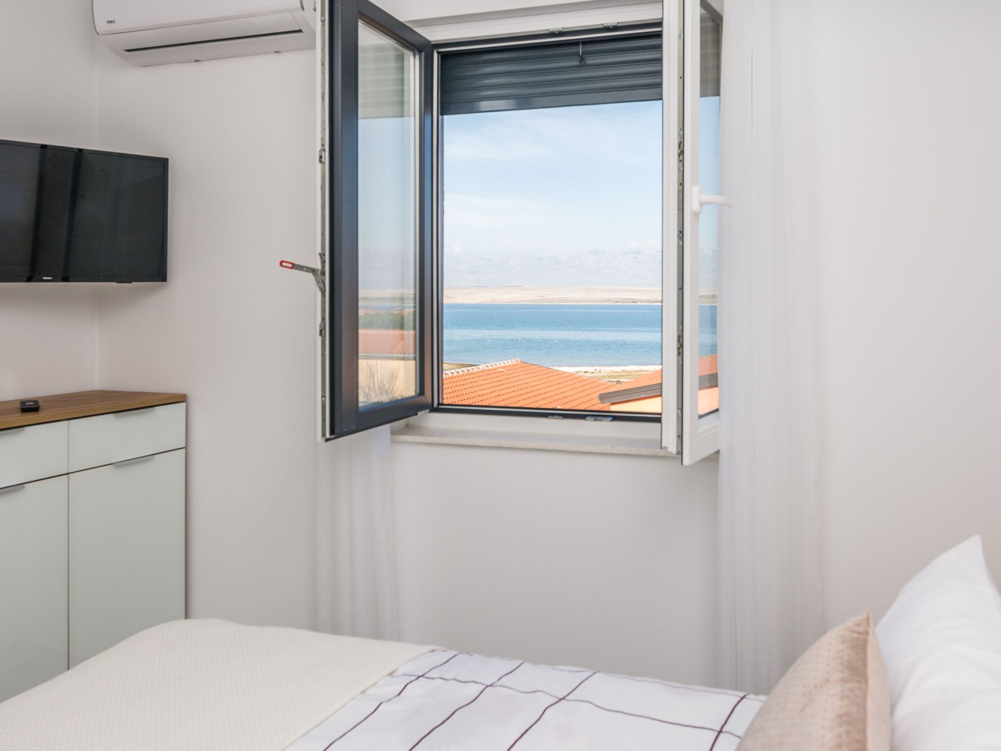 Photo of Wohnung mit Meerblick Glamour Vir - Agentur TA Leut