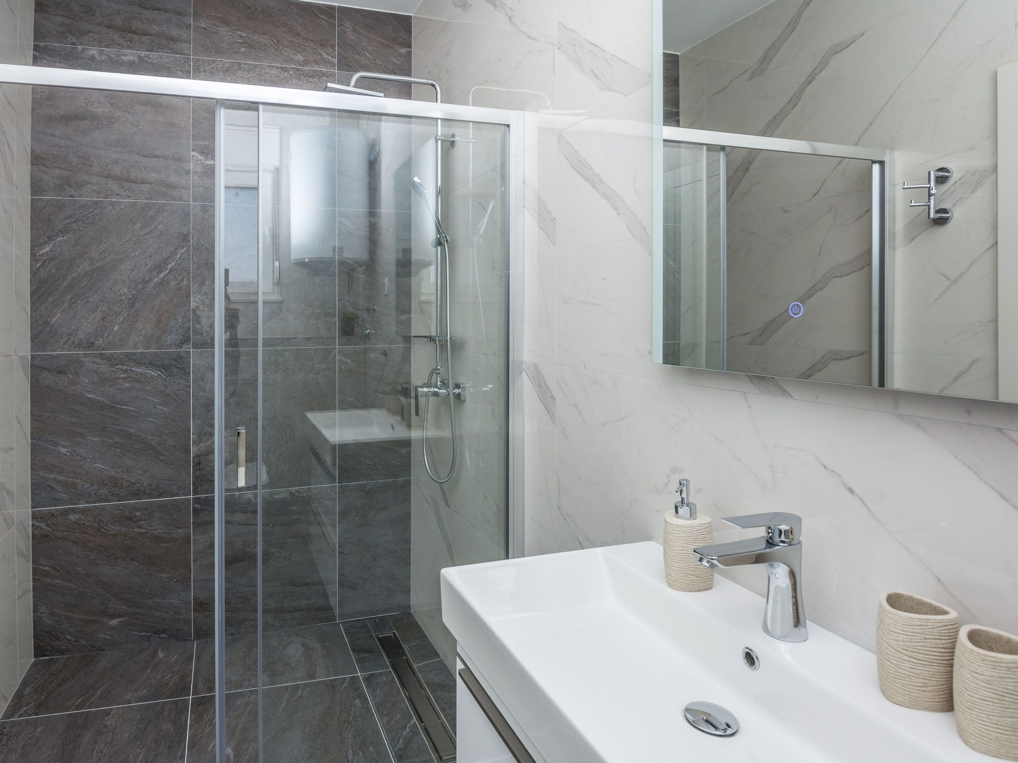 Photo of Wohnung mit Meerblick Glamour Vir - Agentur TA Leut