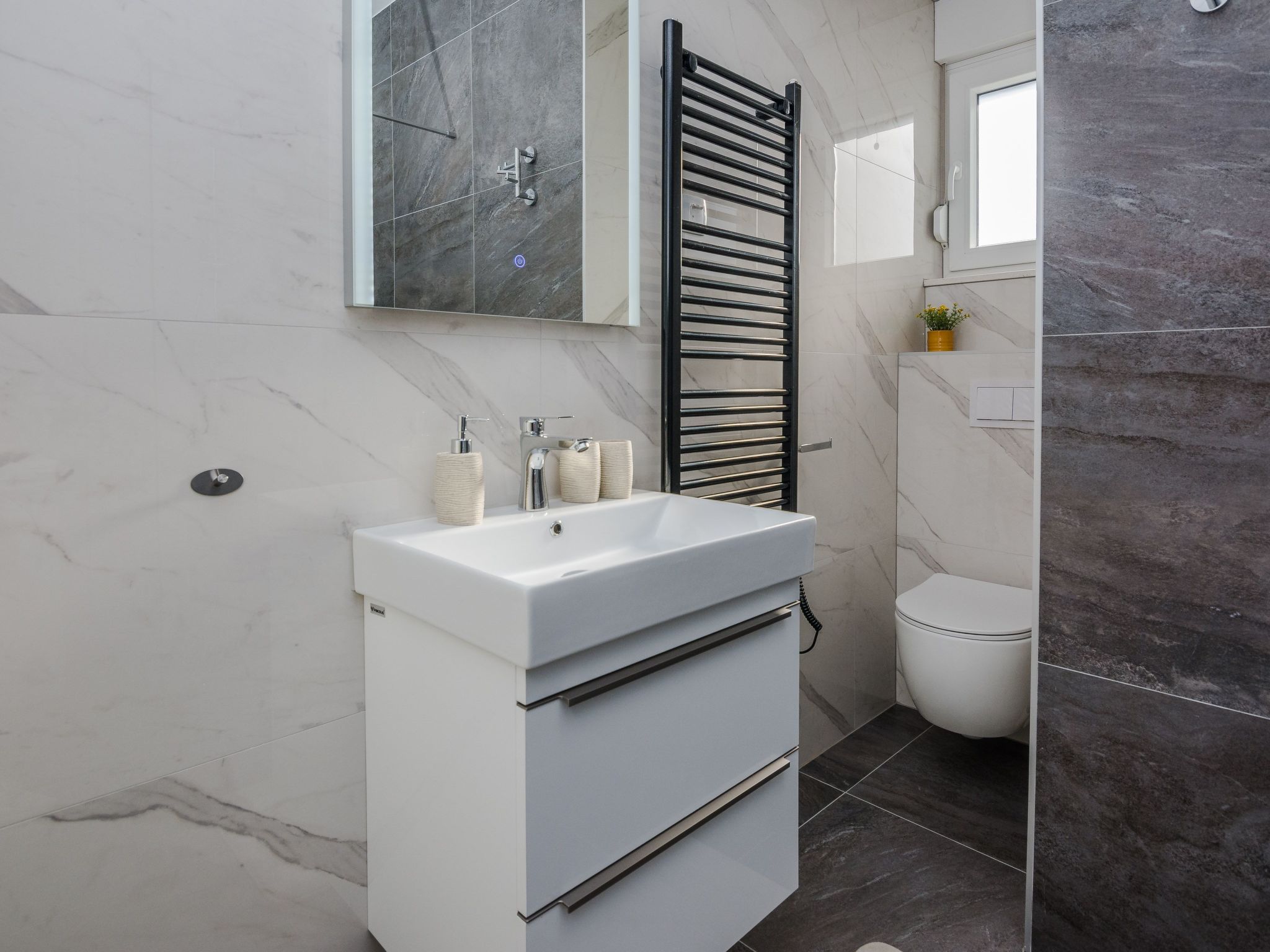 Photo of Wohnung mit Meerblick Glamour Vir - Agentur TA Leut