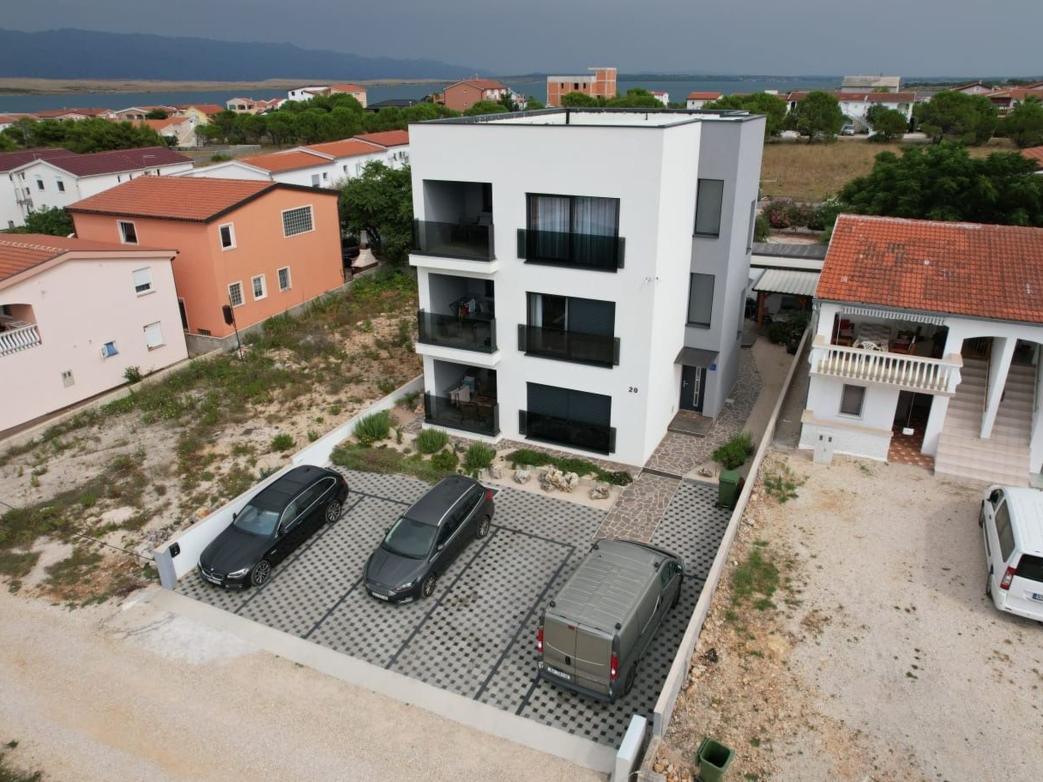 Photo of Wohnung mit Meerblick Glamour Vir - Agentur TA Leut