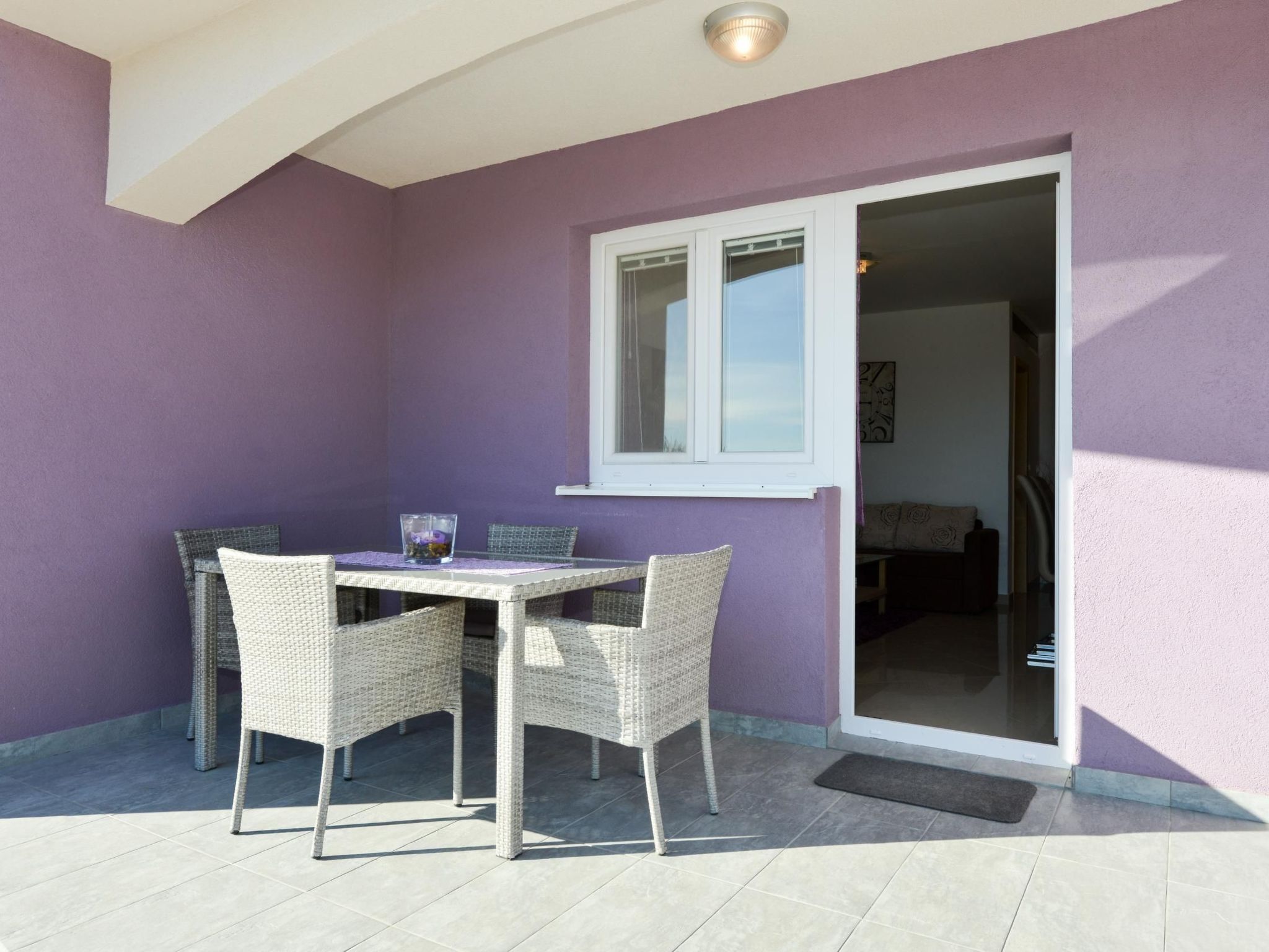 Für fünf Personen im ersten Stock-Image-tags.info