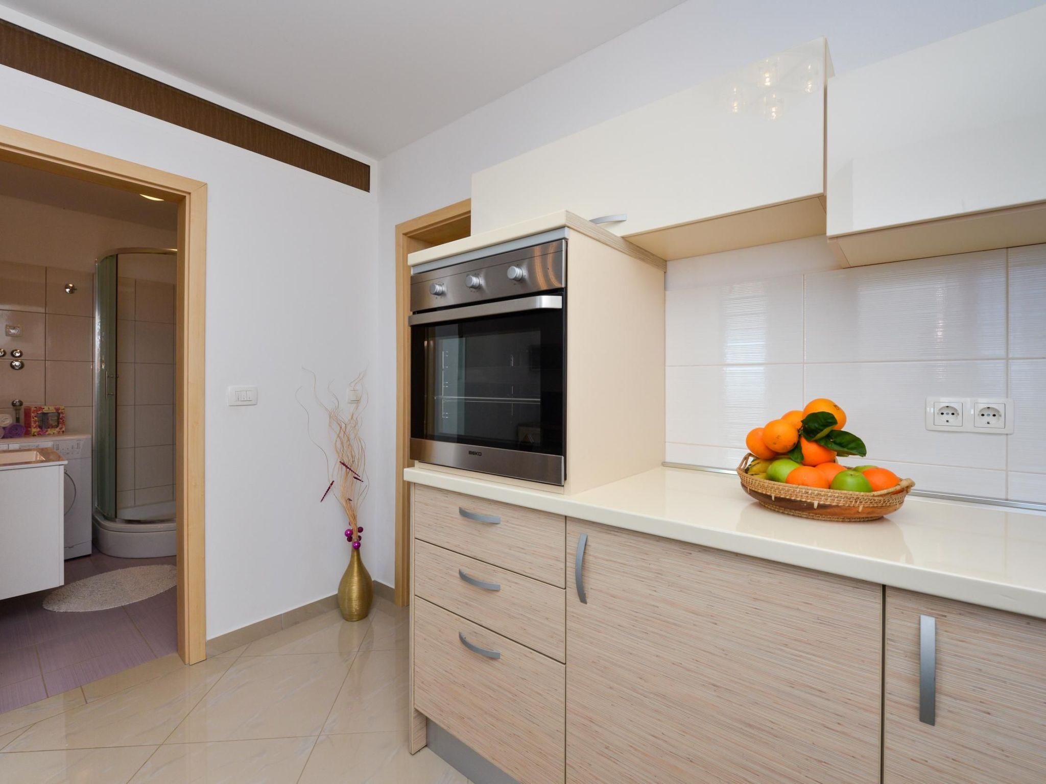 Für fünf Personen im ersten Stock-Image-tags.info