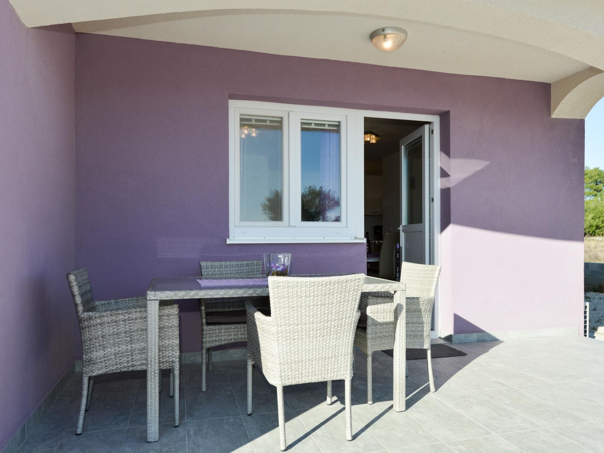 Für fünf Personen im ersten Stock-Image-tags.info