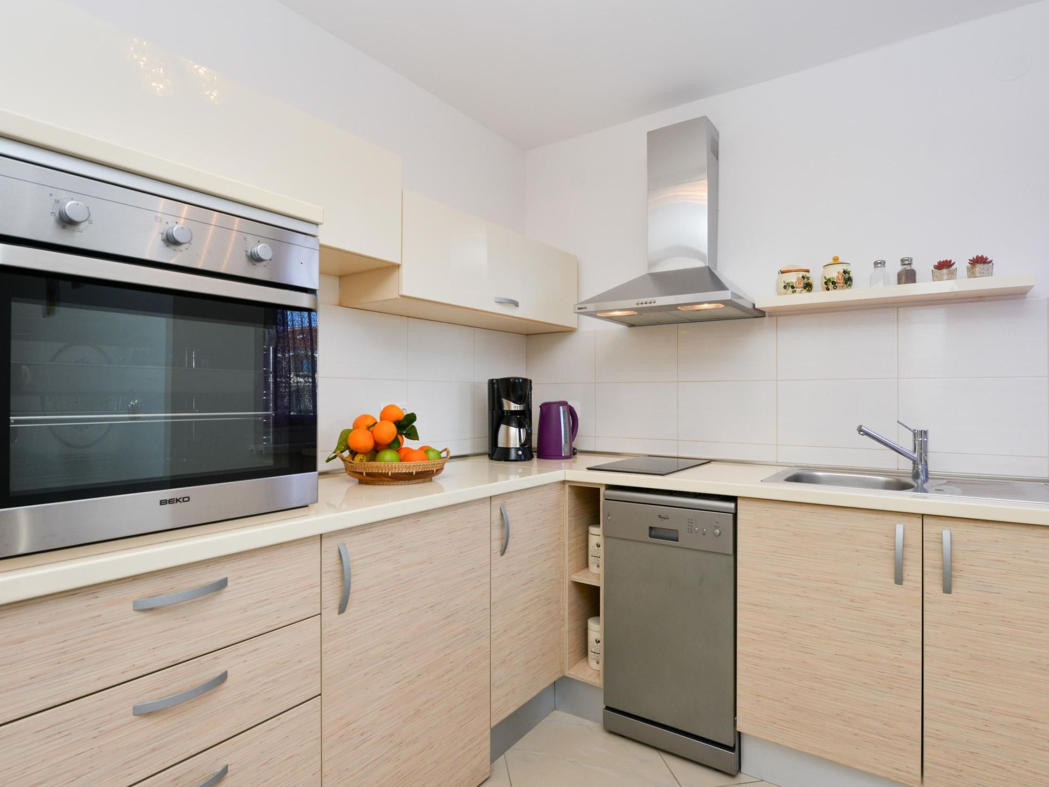 Für fünf Personen im ersten Stock-Image-tags.info