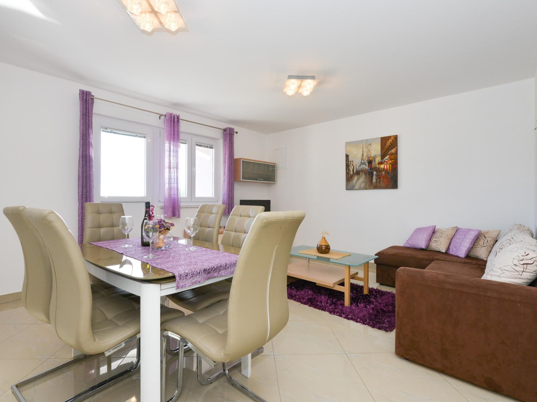 Für fünf Personen im ersten Stock-Image-tags.info