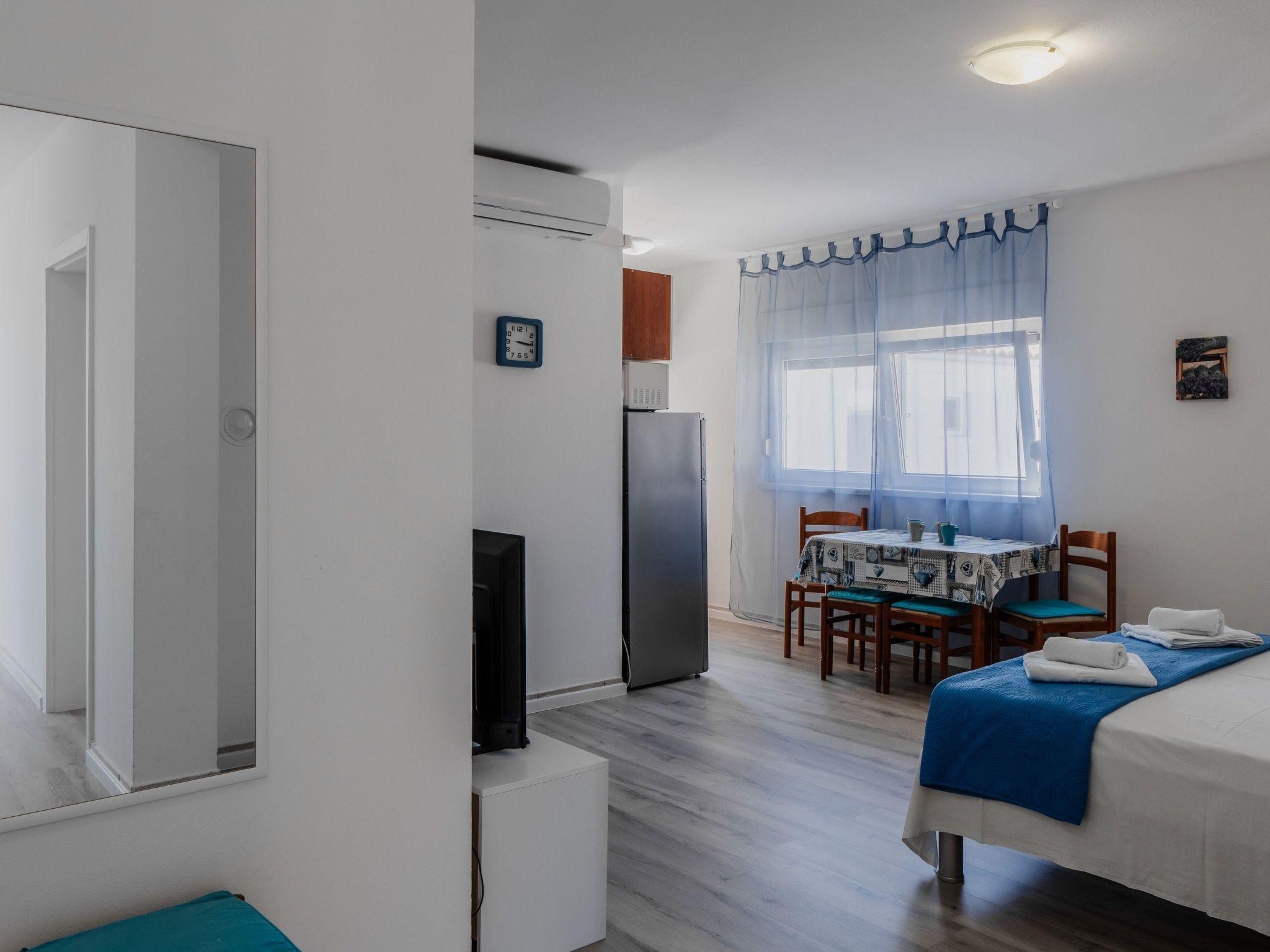 Apartment TT 2-Image-tags.info