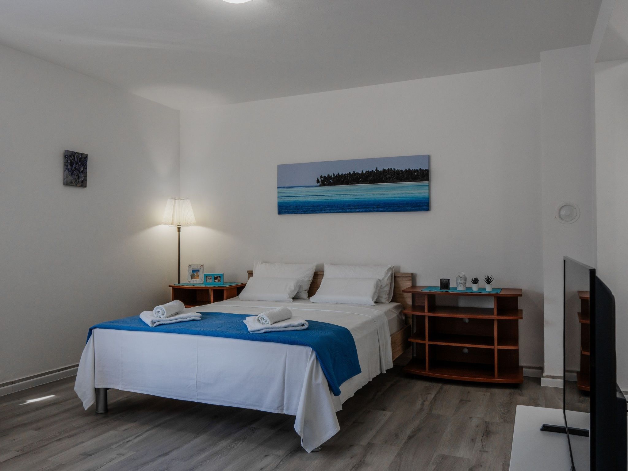 Apartment TT 2-Image-tags.info