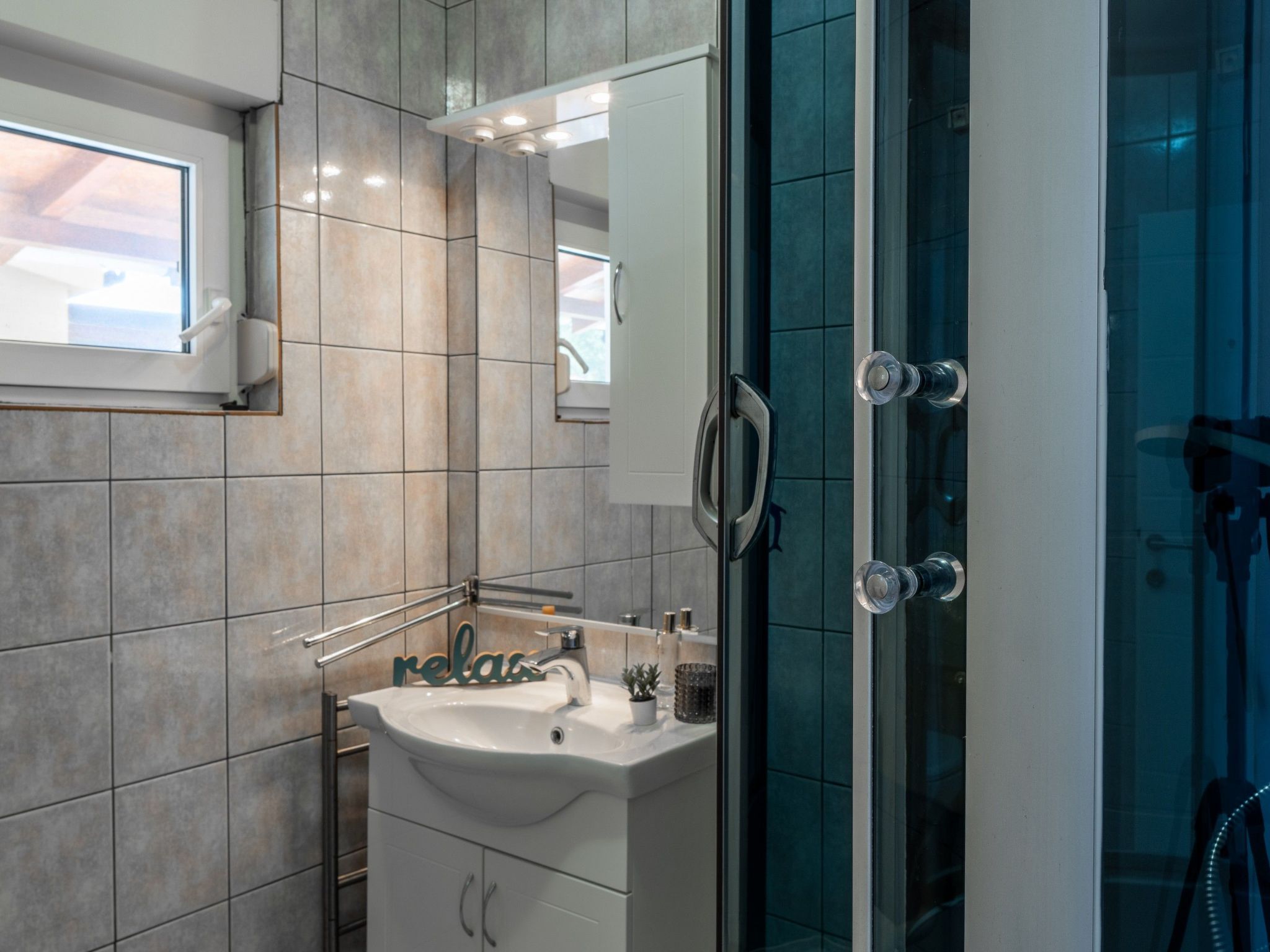 Apartment TT 2-Image-tags.info