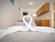 Appartement Marino 1: Intiem vakantieverblijf op 700m van zee in Vir - thumbnail 4