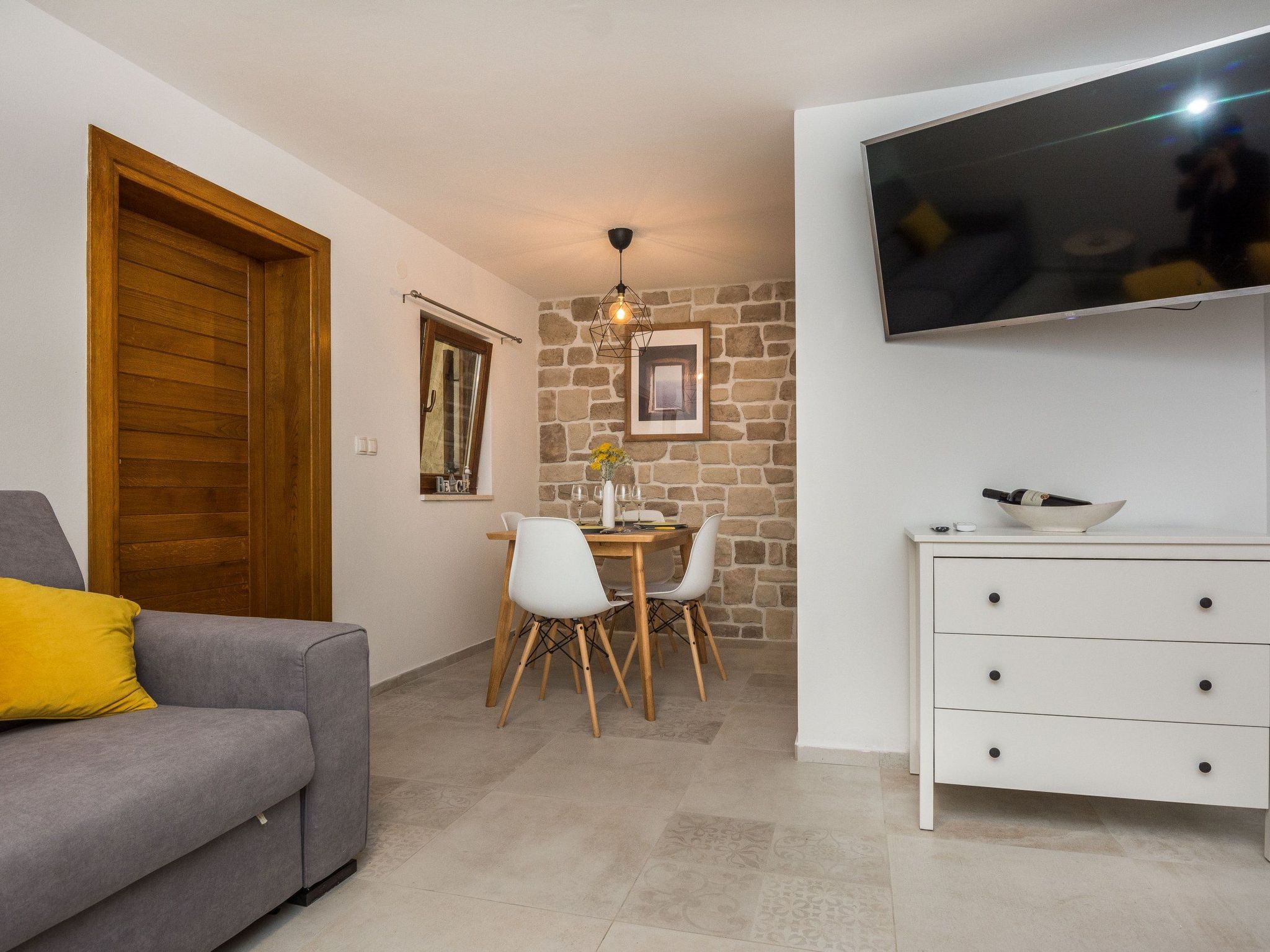 Apartment Malcic 1-Image-tags.info