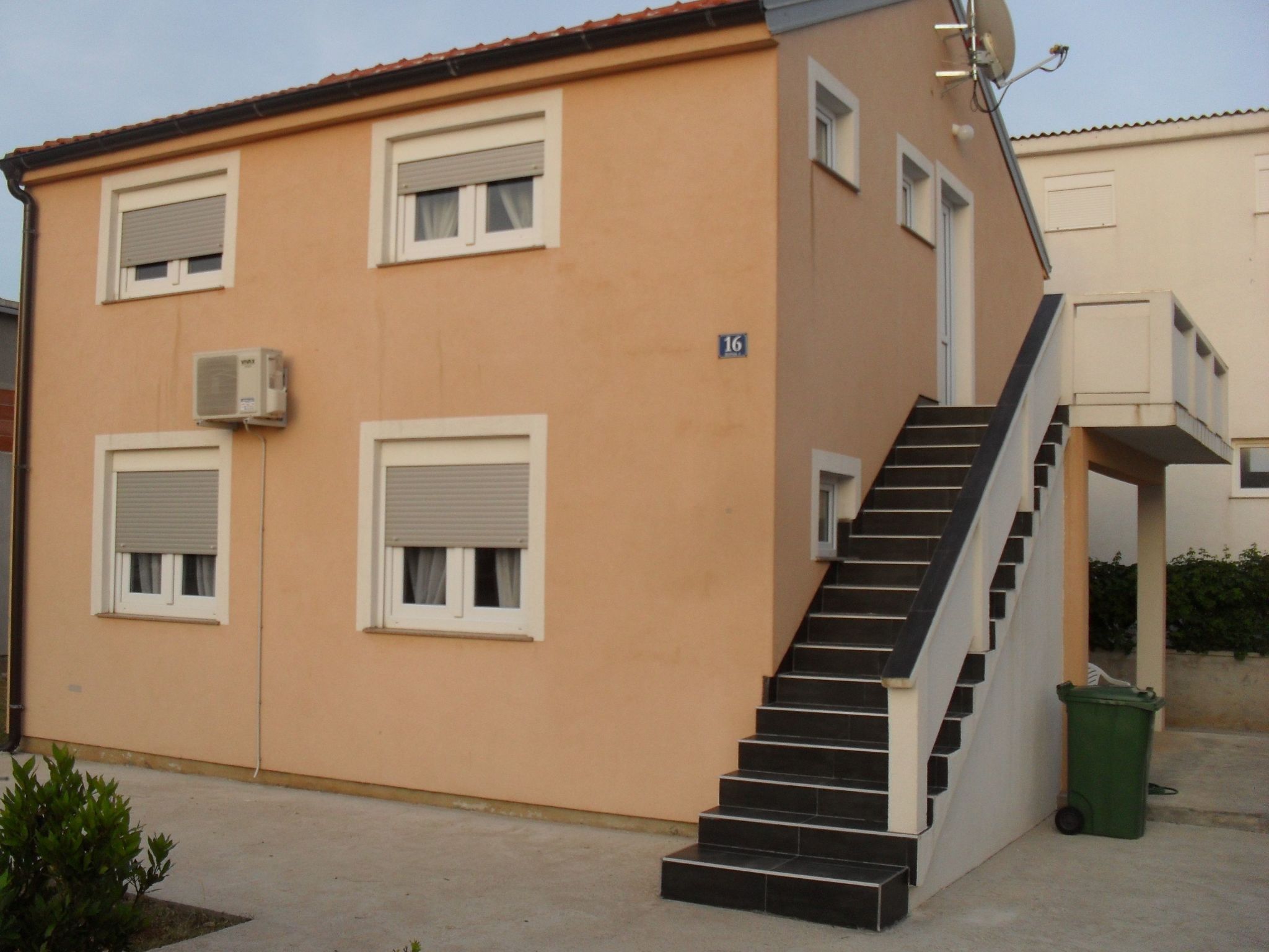 Wohnung in Vir mit privatem Balkon-Outside