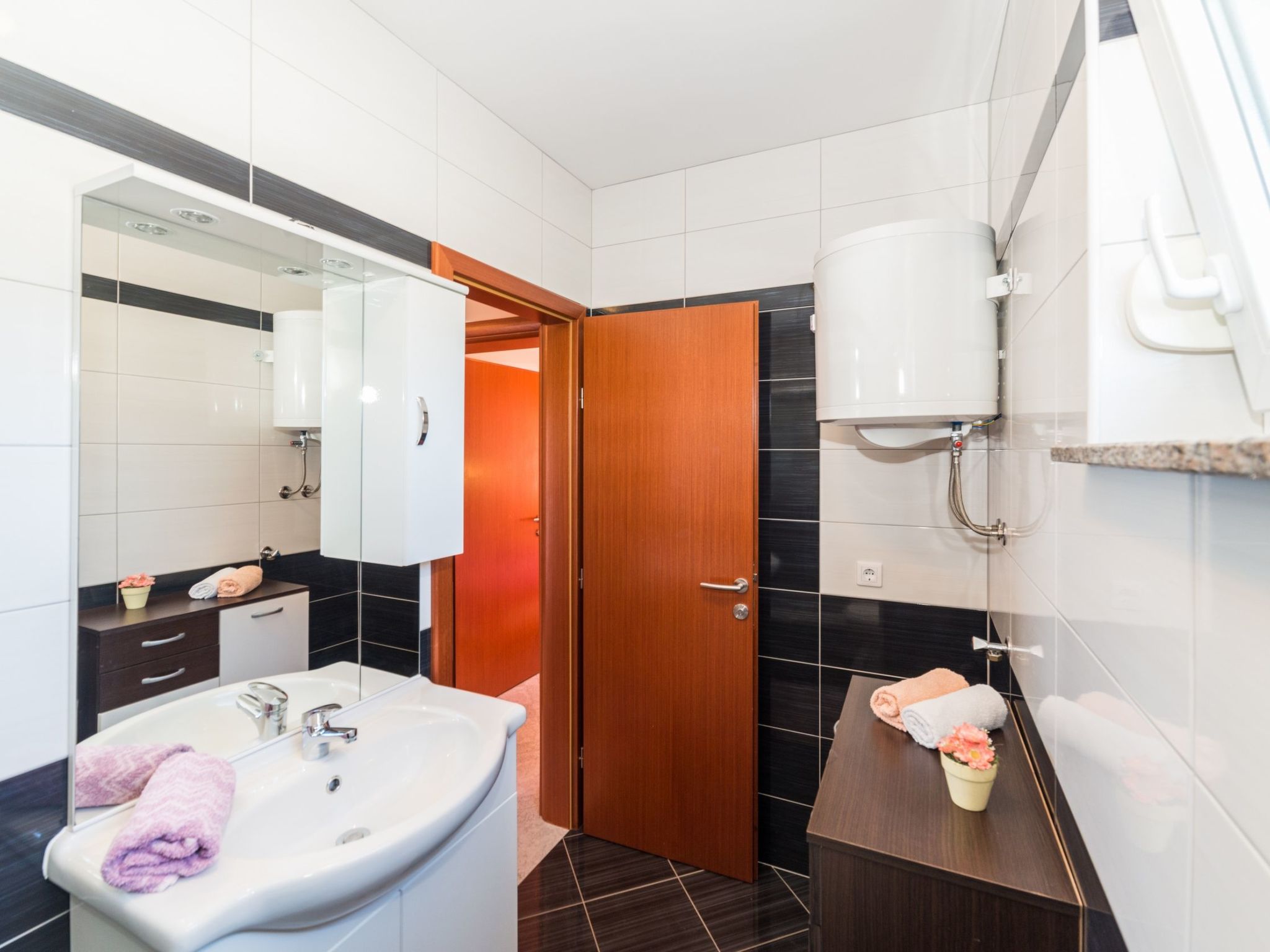 Apartment Hudic 2-Image-tags.info