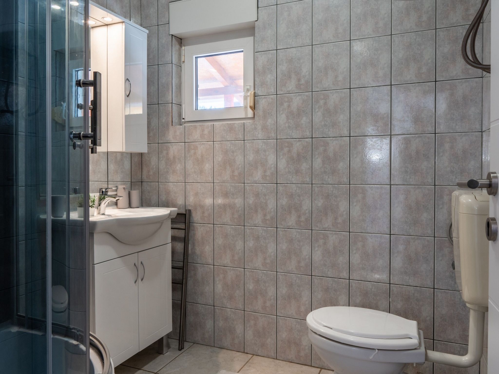 Apartment TT 1-Image-tags.info