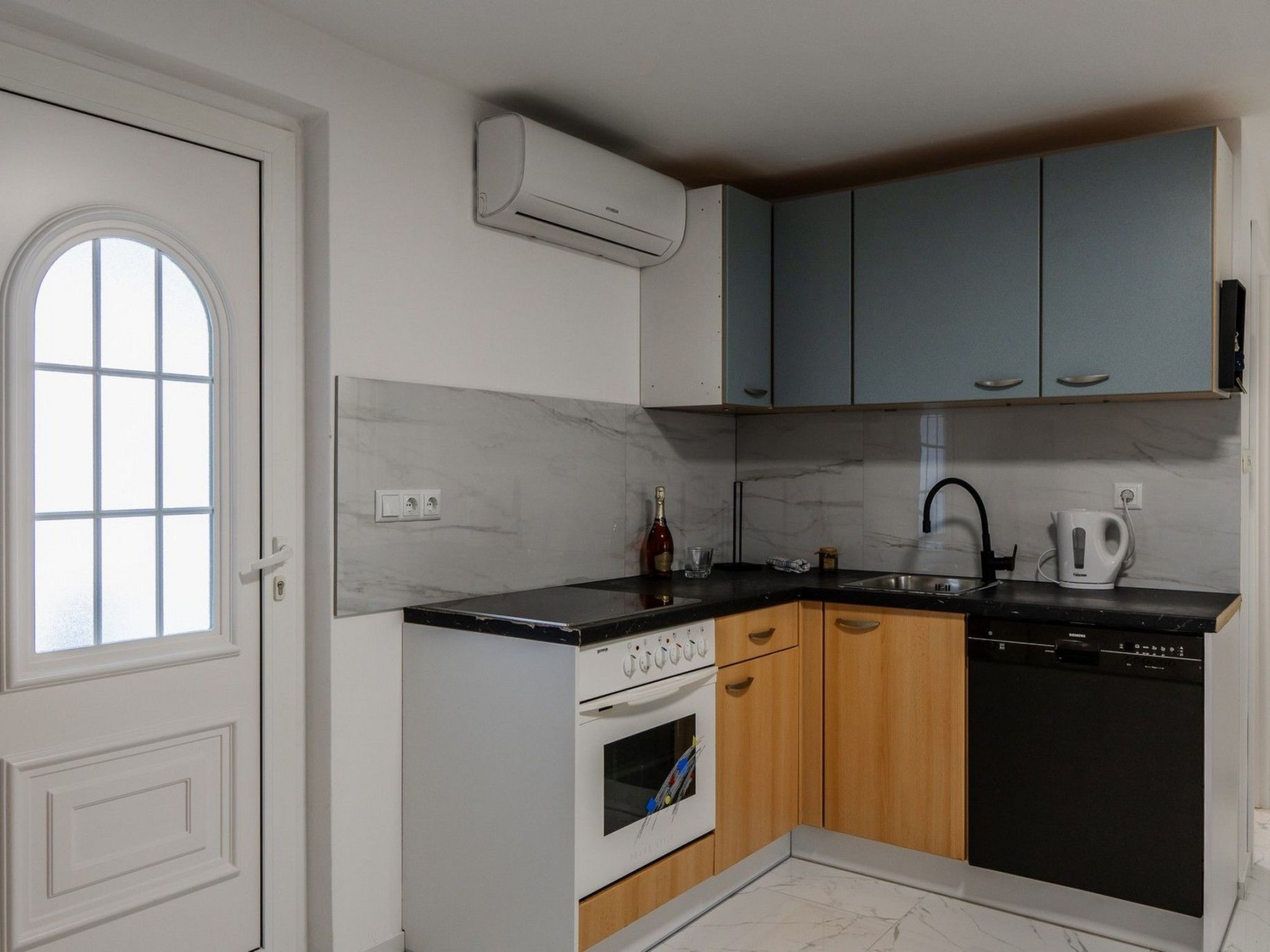 Apartment Kristija 1-Image-tags.info