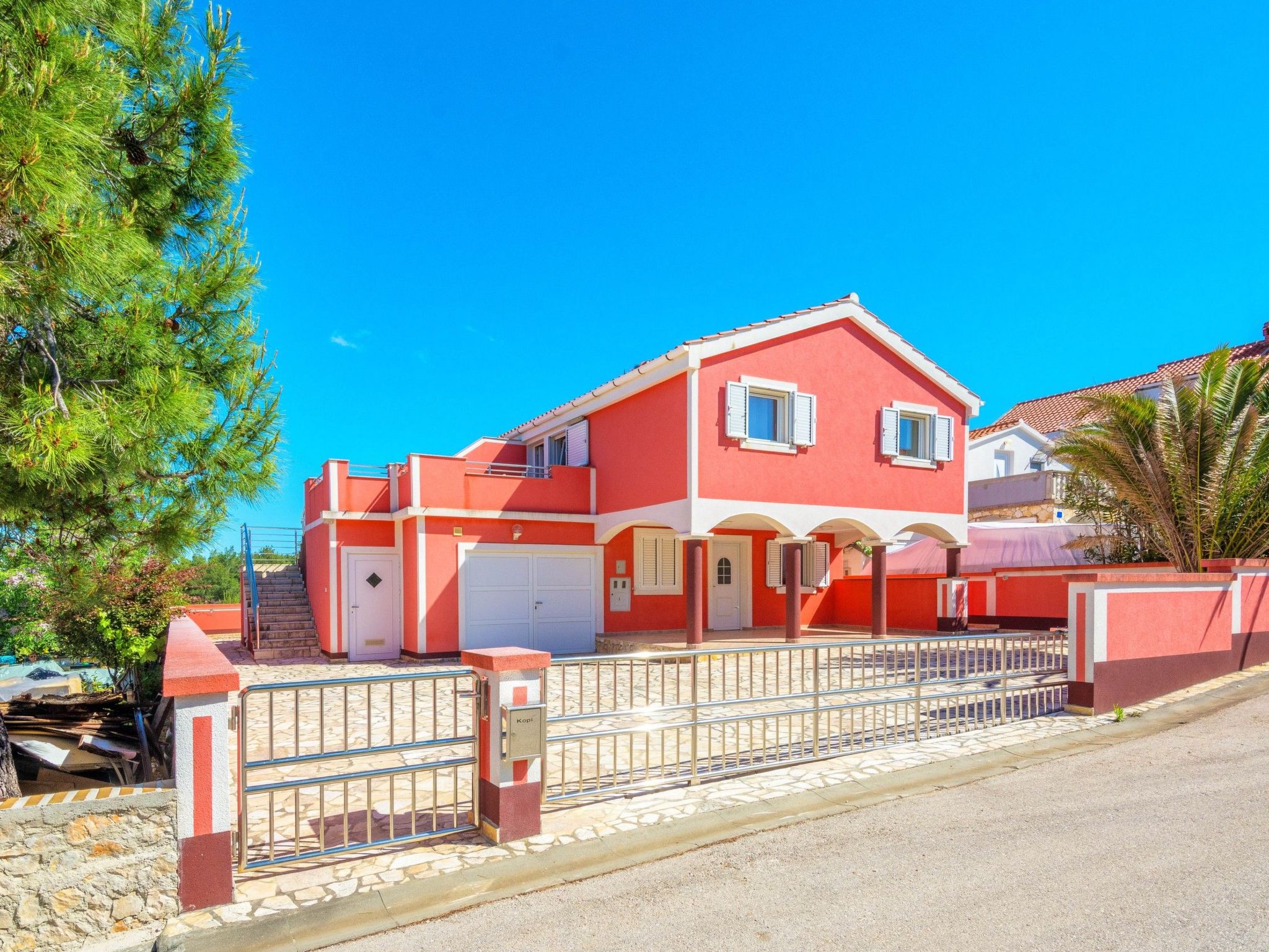 Apartment Kopi 1-Image-tags.info