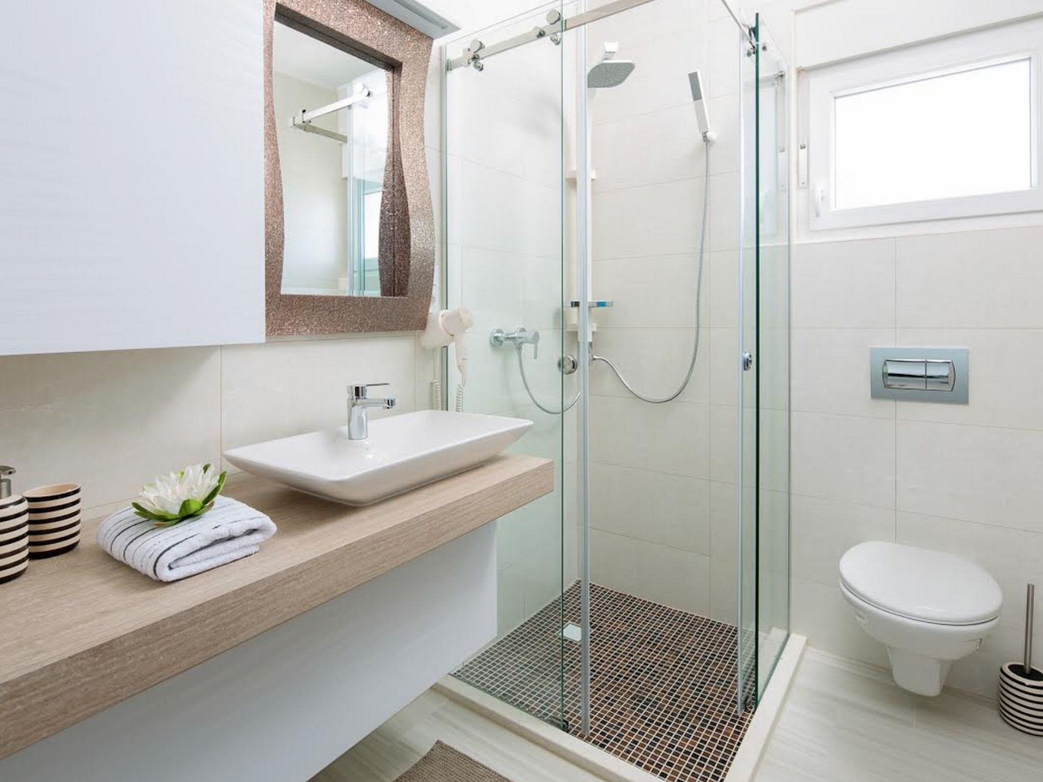 Apartment Vista Royal 5-Image-tags.info